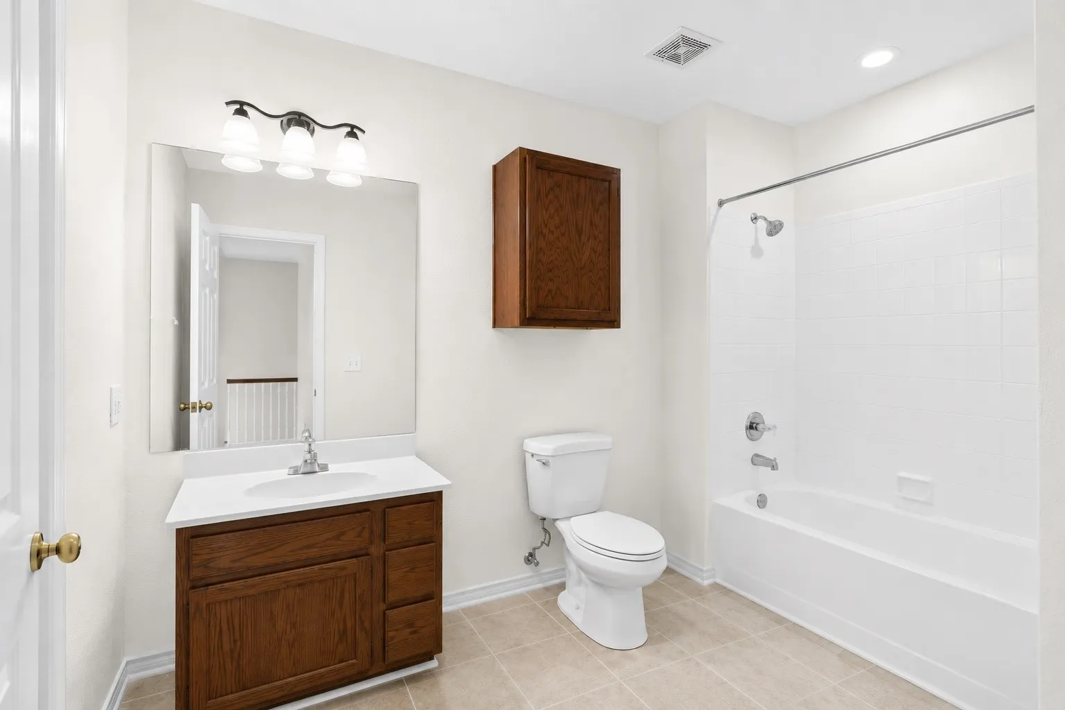 Single Family Residence For Rent in Collin County , 2405 Grimsby Court, Plano, Texas 75025, 4 Bedroom, 3 Bathroom, 2 Garage spaces, 2,297 Sqft, built in 1996, mls#21409082, Real Estate Agent in Plano, Homes For Rent in Collin county, Homes For Rent in Plano, Realtor in Plano Texas, Real Estate Brokerage Independent Realty Texas, Luminita Cordes Realtor