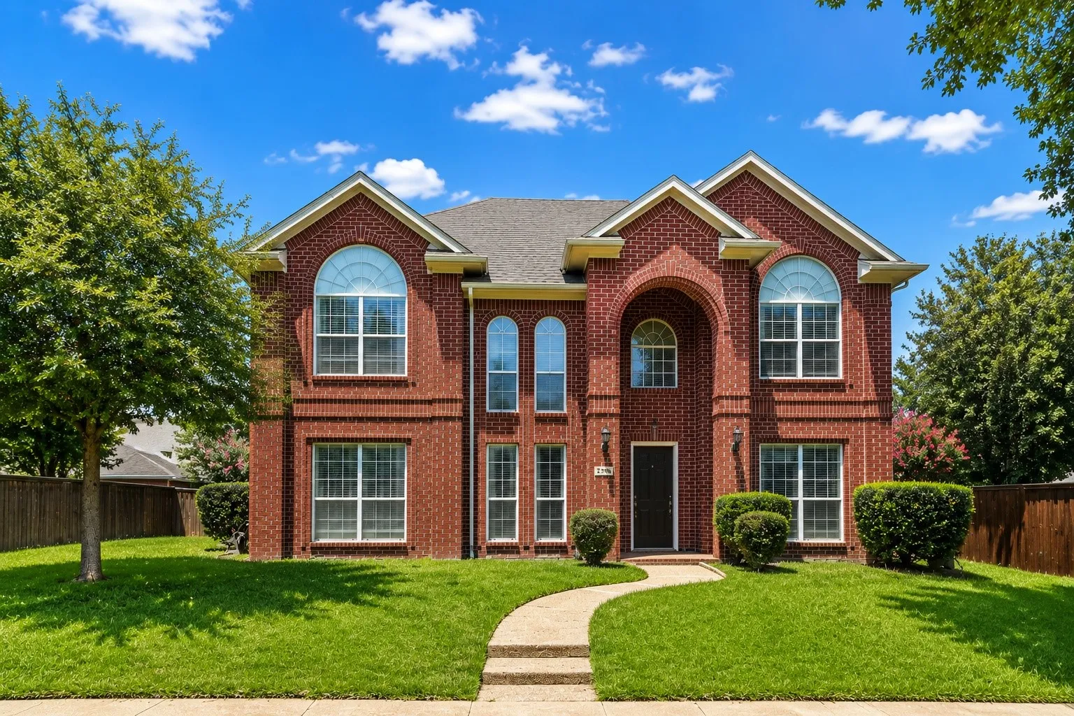 Single Family Residence For Rent