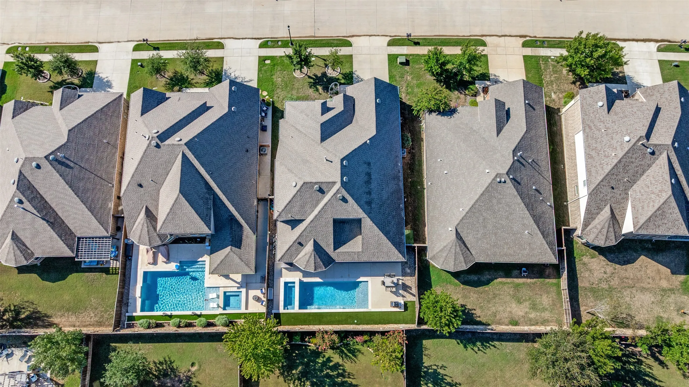 Single Family Residence For Sale in Denton County , 1140 Parkdale Drive, Northlake, Texas 76226, 4 Bedroom, 3 Bathroom, 2 Garage spaces, 3,341 Sqft, built in 2016, mls#21407229, Real Estate Agent in Northlake, Homes For Sale in Denton county, Homes For Sale in Northlake, Realtor in Northlake Texas, Real Estate Brokerage Independent Realty Texas, Luminita Cordes Realtor