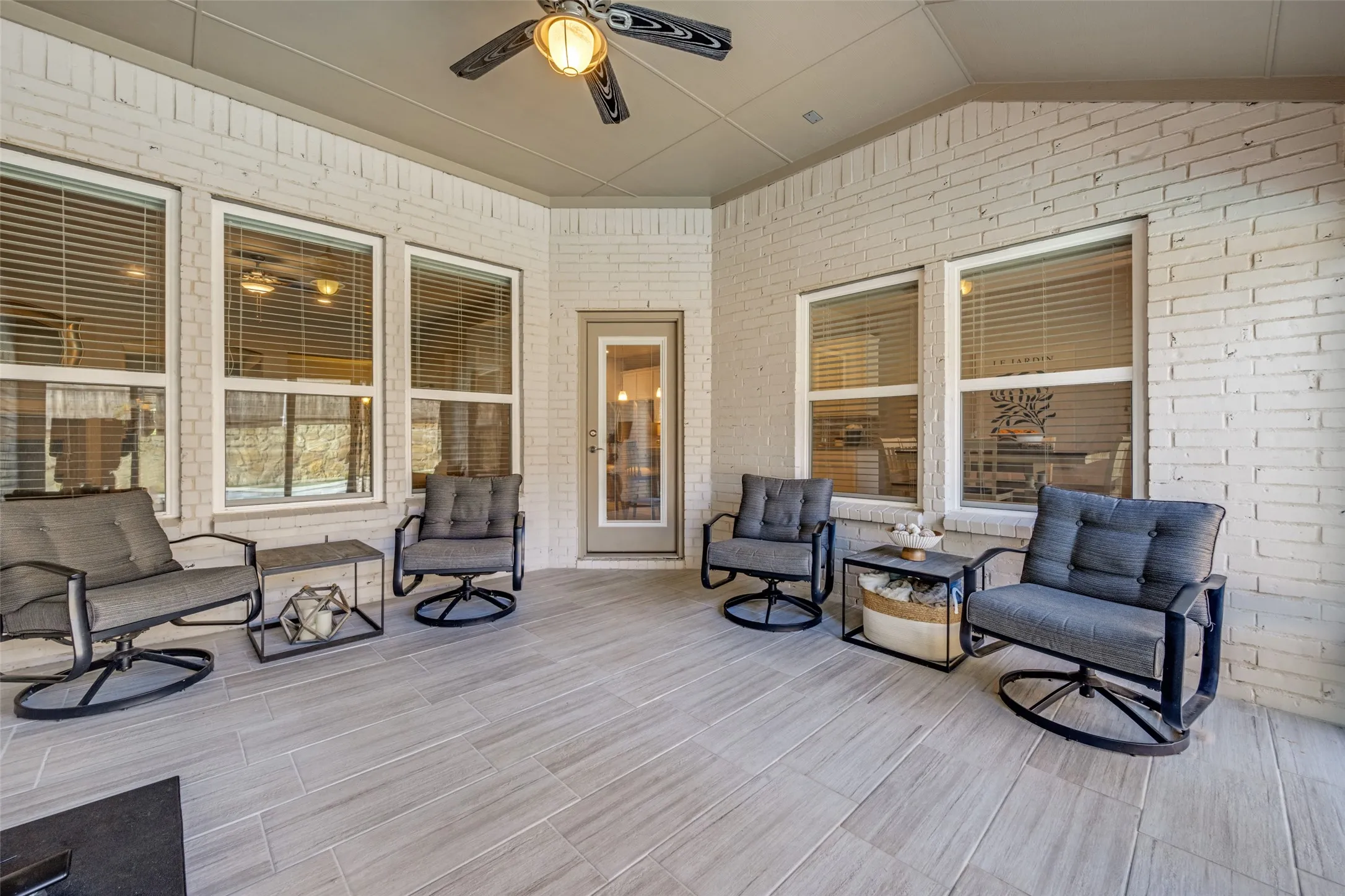 Single Family Residence For Sale in Denton County , 1140 Parkdale Drive, Northlake, Texas 76226, 4 Bedroom, 3 Bathroom, 2 Garage spaces, 3,341 Sqft, built in 2016, mls#21407229, Real Estate Agent in Northlake, Homes For Sale in Denton county, Homes For Sale in Northlake, Realtor in Northlake Texas, Real Estate Brokerage Independent Realty Texas, Luminita Cordes Realtor