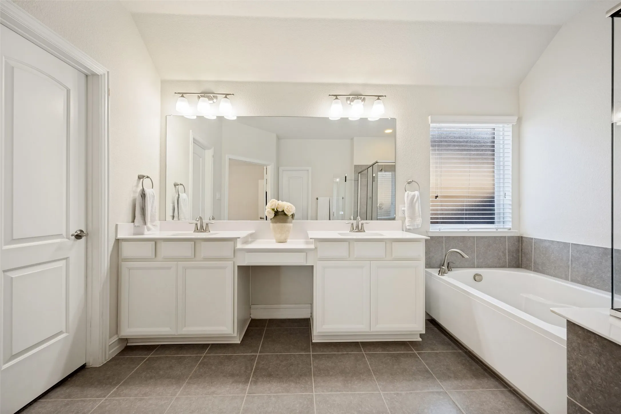 Single Family Residence For Sale in Denton County , 1140 Parkdale Drive, Northlake, Texas 76226, 4 Bedroom, 3 Bathroom, 2 Garage spaces, 3,341 Sqft, built in 2016, mls#21407229, Real Estate Agent in Northlake, Homes For Sale in Denton county, Homes For Sale in Northlake, Realtor in Northlake Texas, Real Estate Brokerage Independent Realty Texas, Luminita Cordes Realtor