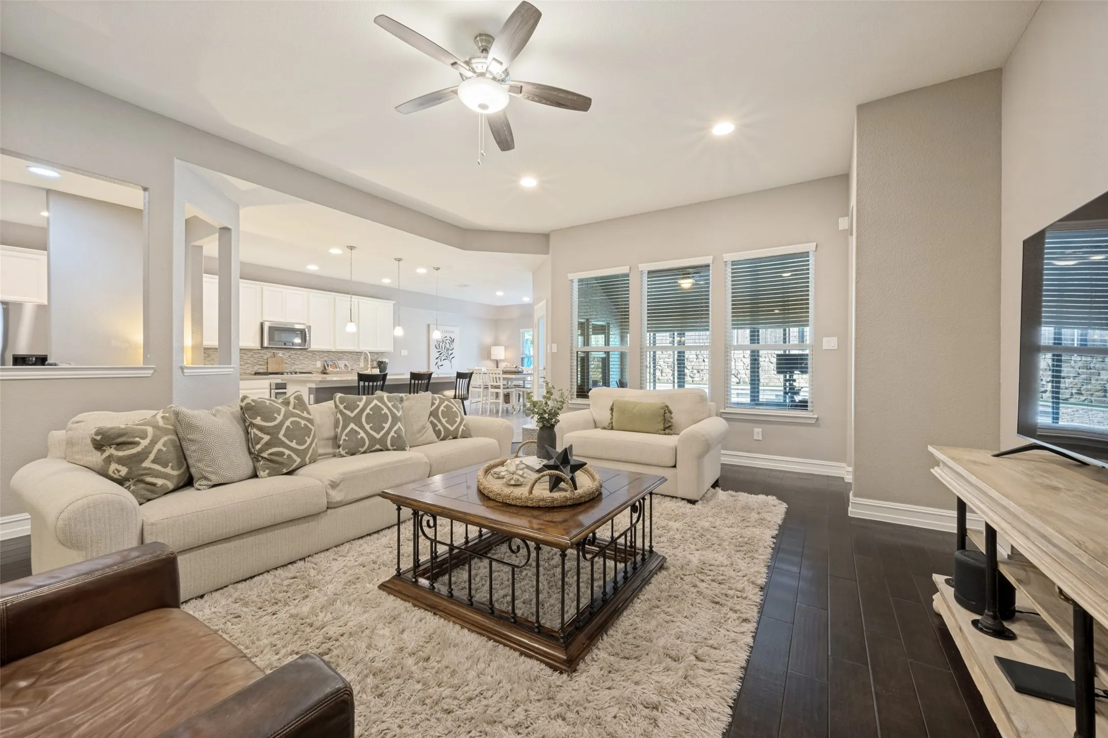 Single Family Residence For Sale in Denton County , 1140 Parkdale Drive, Northlake, Texas 76226, 4 Bedroom, 3 Bathroom, 2 Garage spaces, 3,341 Sqft, built in 2016, mls#21407229, Real Estate Agent in Northlake, Homes For Sale in Denton county, Homes For Sale in Northlake, Realtor in Northlake Texas, Real Estate Brokerage Independent Realty Texas, Luminita Cordes Realtor