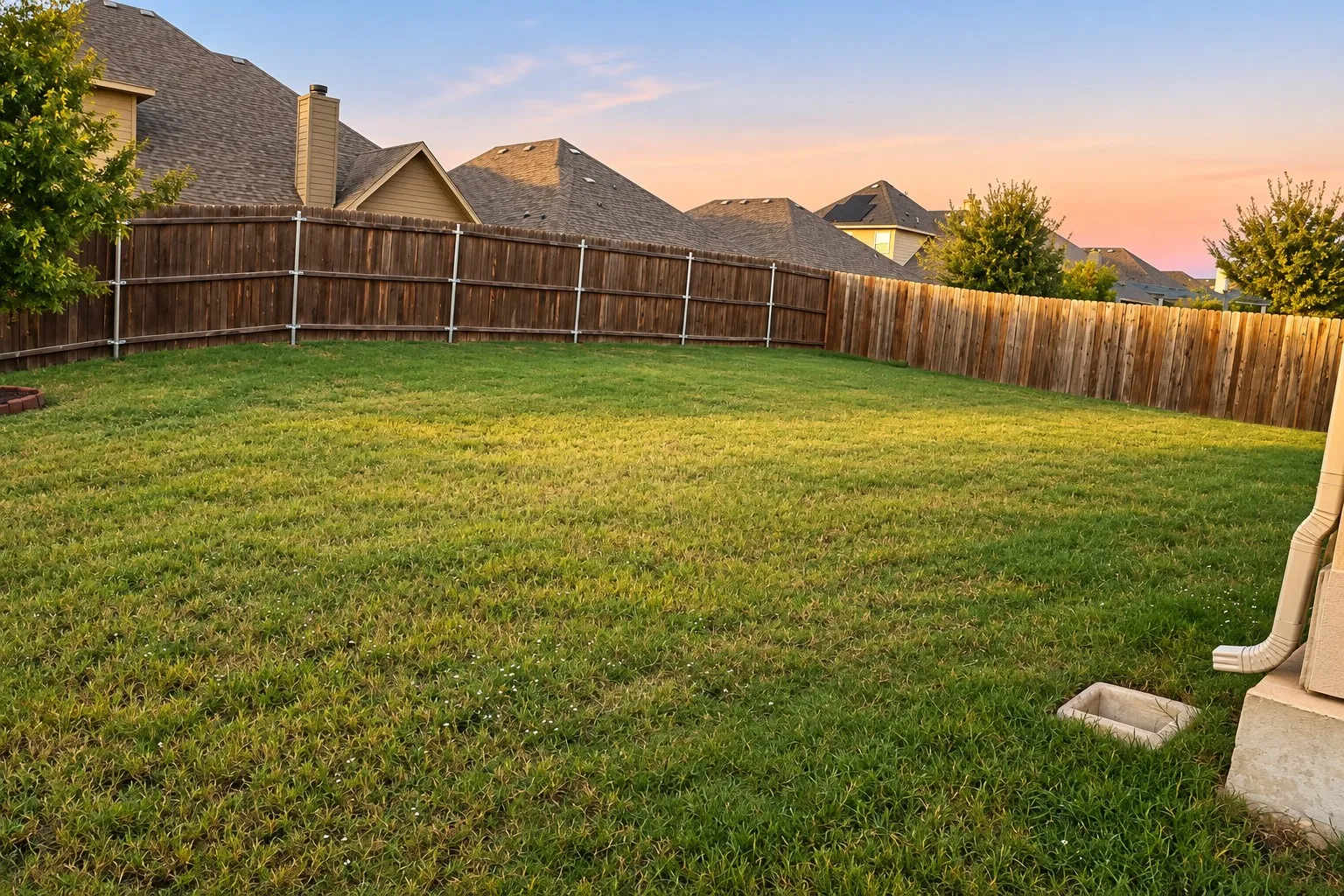 Single Family Residence For Sale in Collin County , 2122 Victoria Lane, Princeton, Texas 75407, 4 Bedroom, 4 Bathroom, 2 Garage spaces, 3,516 Sqft, built in 2019, mls#21409083, Real Estate Agent in Princeton, Homes For Sale in Collin county, Homes For Sale in Princeton, Realtor in Princeton Texas, Real Estate Brokerage Independent Realty Texas, Luminita Cordes Realtor