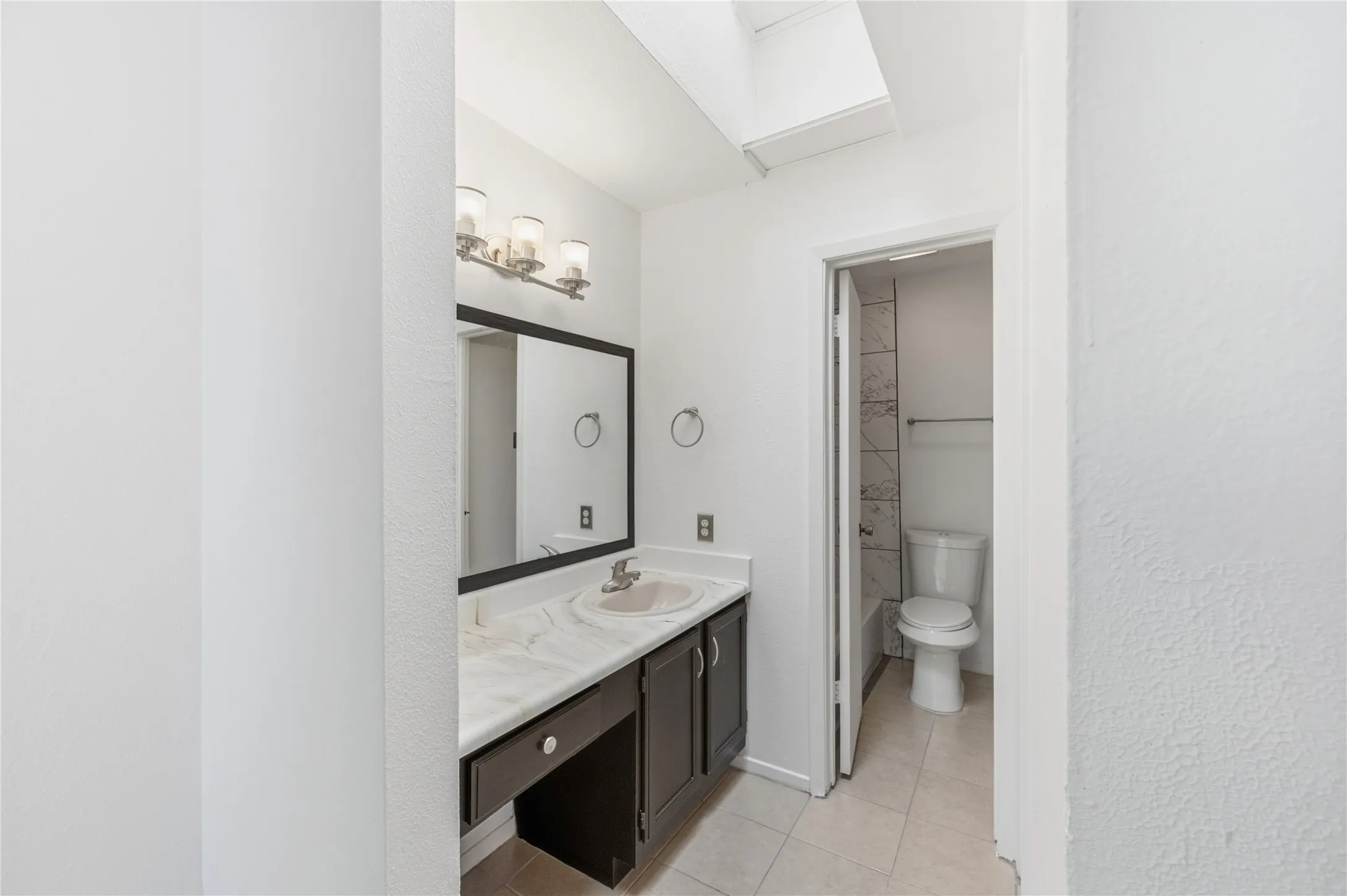 Single Family Residence For Sale in Dallas County , 1524 Abilene Drive, Mesquite, Texas 75150, 2 Bedroom, 2 Bathroom, Garage spaces, 966 Sqft, built in 1983, mls#21408968, Real Estate Agent in Mesquite, Homes For Sale in Dallas county, Homes For Sale in Mesquite, Realtor in Mesquite Texas, Real Estate Brokerage Independent Realty Texas, Luminita Cordes Realtor