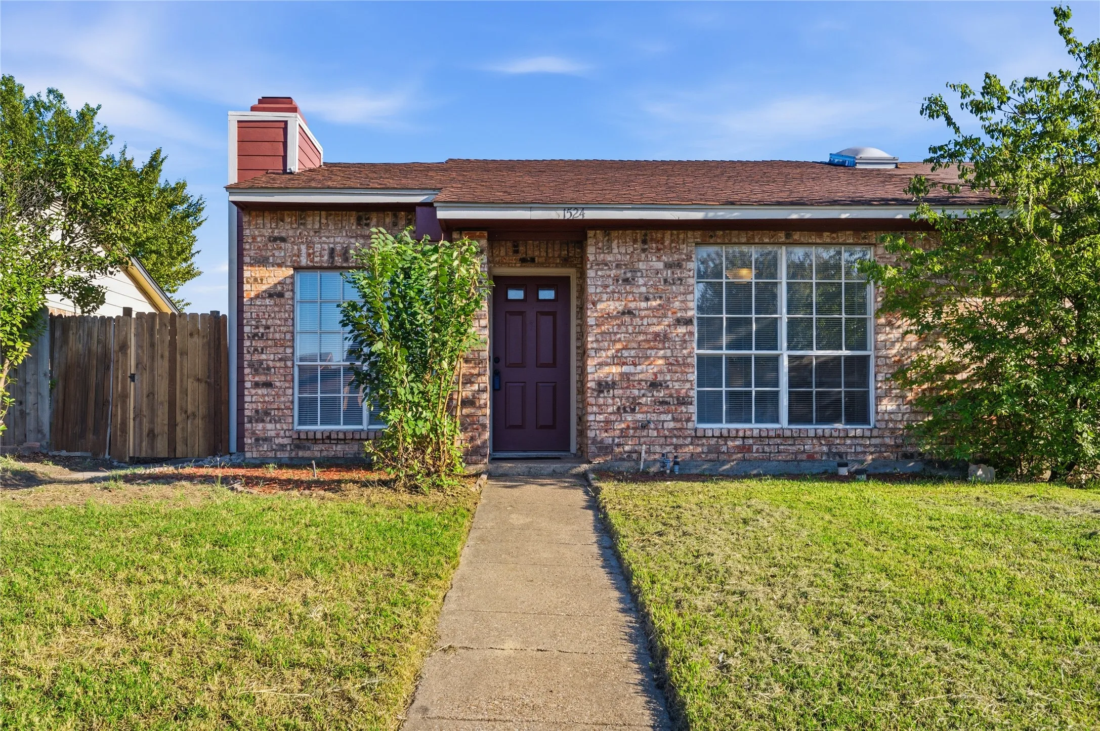 Single Family Residence For Sale