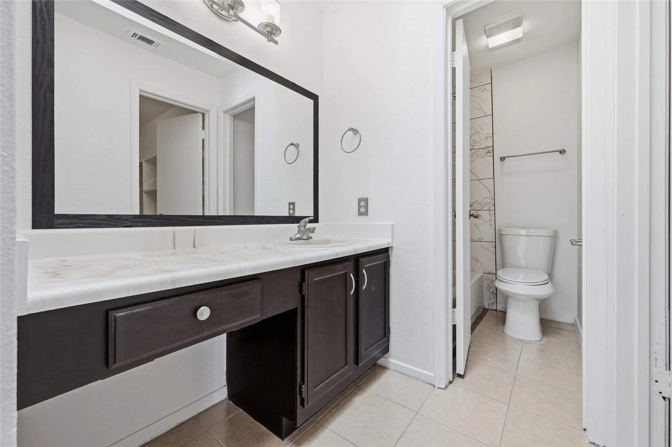 Single Family Residence For Sale in Dallas County , 1524 Abilene Drive, Mesquite, Texas 75150, 2 Bedroom, 2 Bathroom, Garage spaces, 966 Sqft, built in 1983, mls#21408968, Real Estate Agent in Mesquite, Homes For Sale in Dallas county, Homes For Sale in Mesquite, Realtor in Mesquite Texas, Real Estate Brokerage Independent Realty Texas, Luminita Cordes Realtor