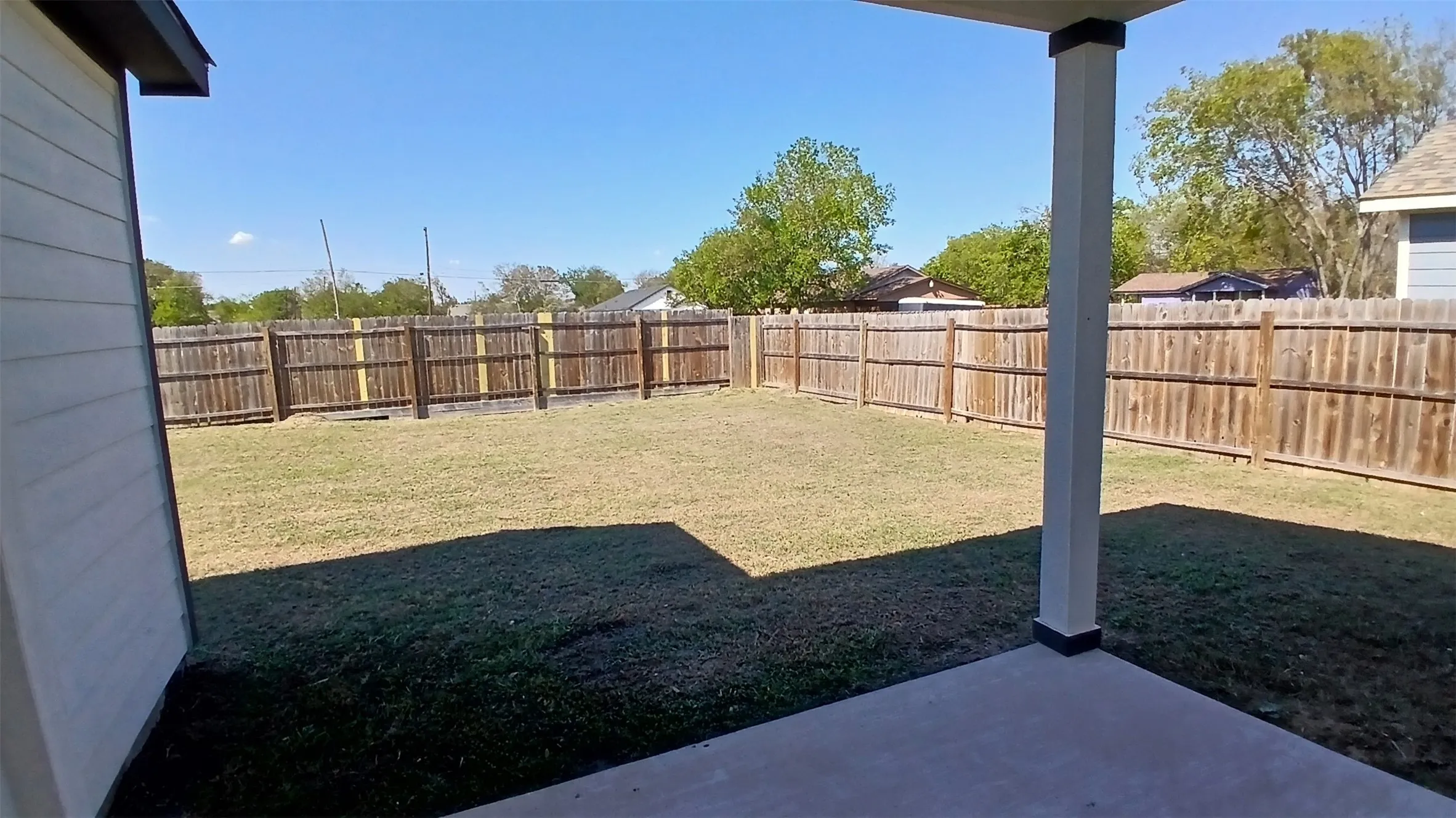 Single Family Residence For Rent in Navarro County , 1700 E 10TH Avenue, Corsicana, Texas 75110, 3 Bedroom, 2 Bathroom, 2 Garage spaces, 1,461 Sqft, built in 2023, mls#21409084, Real Estate Agent in Corsicana, Homes For Rent in Navarro county, Homes For Rent in Corsicana, Realtor in Corsicana Texas, Real Estate Brokerage Independent Realty Texas, Luminita Cordes Realtor