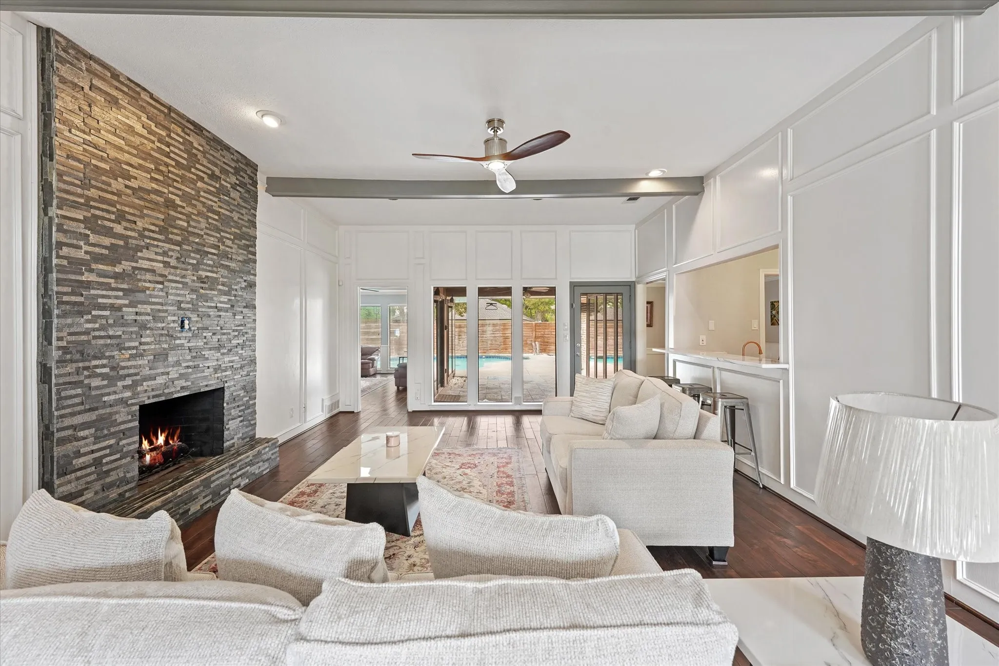 Single Family Residence For Rent in Dallas County , 6620 Robin Willow Court, Dallas, Texas 75248, 4 Bedroom, 3 Bathroom, 2 Garage spaces, 2,680 Sqft, built in 1979, mls#21393975, Real Estate Agent in Dallas, Homes For Rent in Dallas county, Homes For Rent in Dallas, Realtor in Dallas Texas, Real Estate Brokerage Independent Realty Texas, Luminita Cordes Realtor