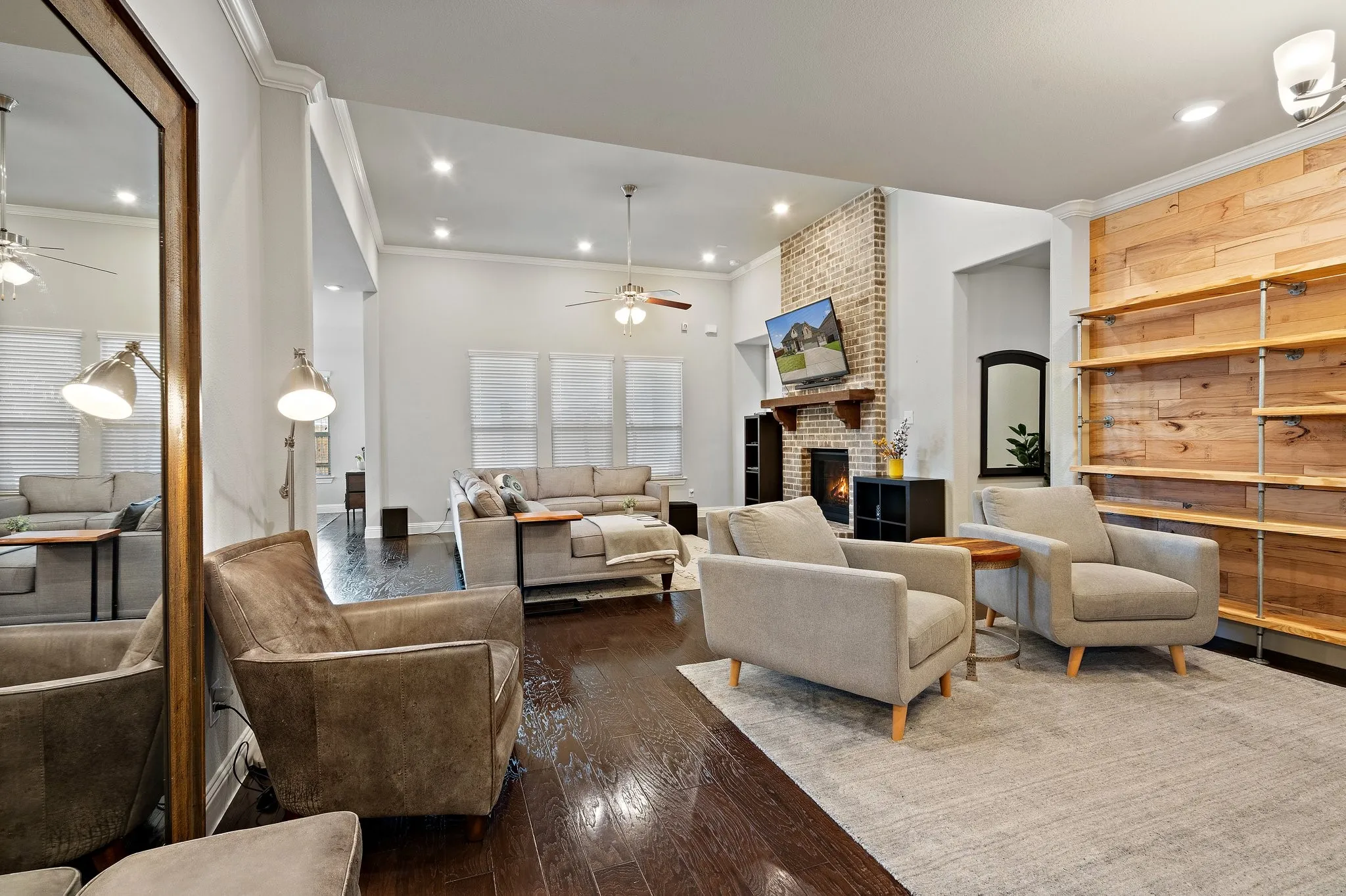 Single Family Residence For Rent in Collin County , 10912 Smithville Place, Mc Kinney, Texas 75071, 4 Bedroom, 3 Bathroom, 2 Garage spaces, 2,434 Sqft, built in 2017, mls#21407958, Real Estate Agent in Mc Kinney, Homes For Rent in Collin county, Homes For Rent in Mc Kinney, Realtor in Mc Kinney Texas, Real Estate Brokerage Independent Realty Texas, Luminita Cordes Realtor