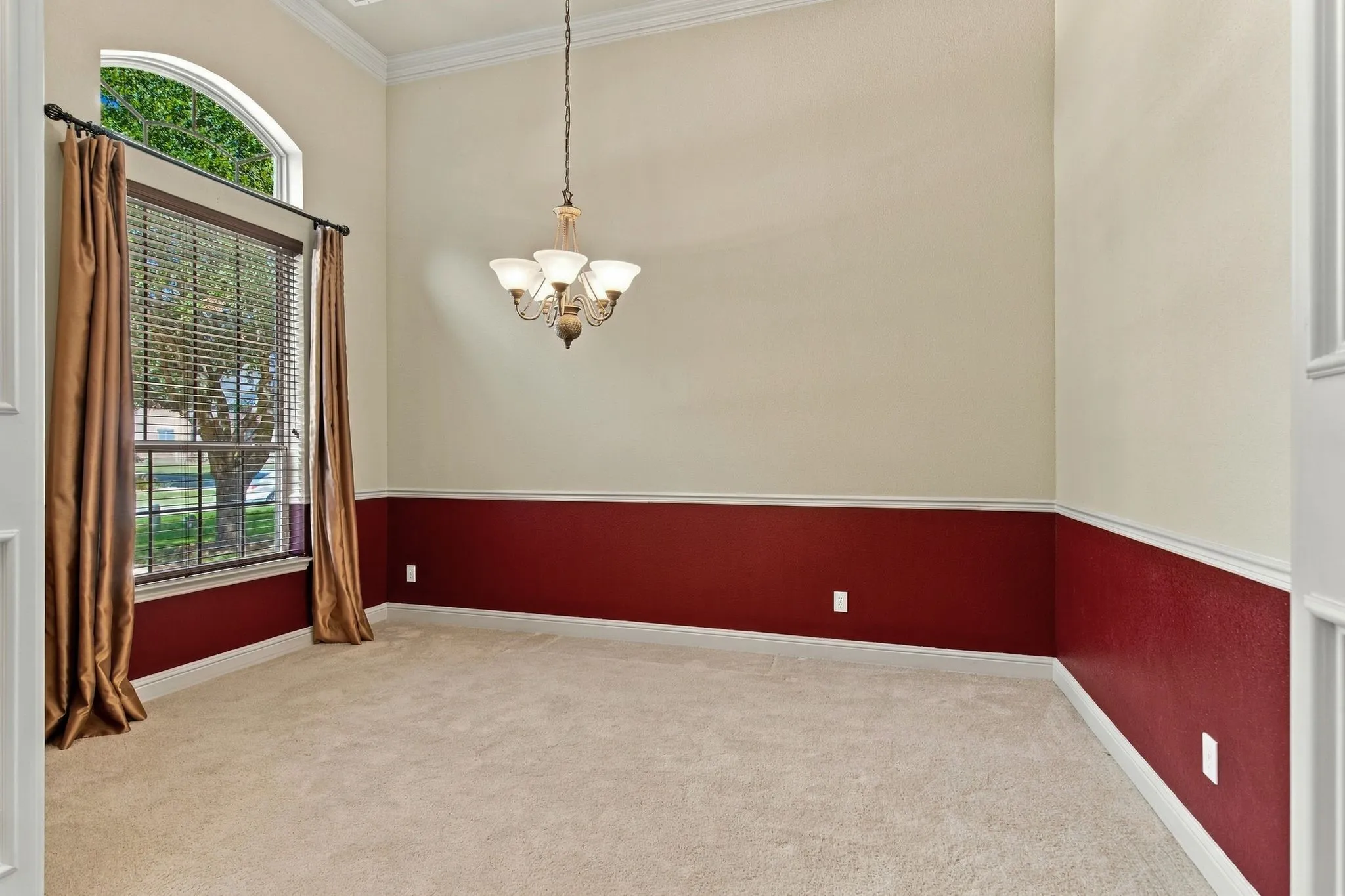 Spacious Formal Dining.