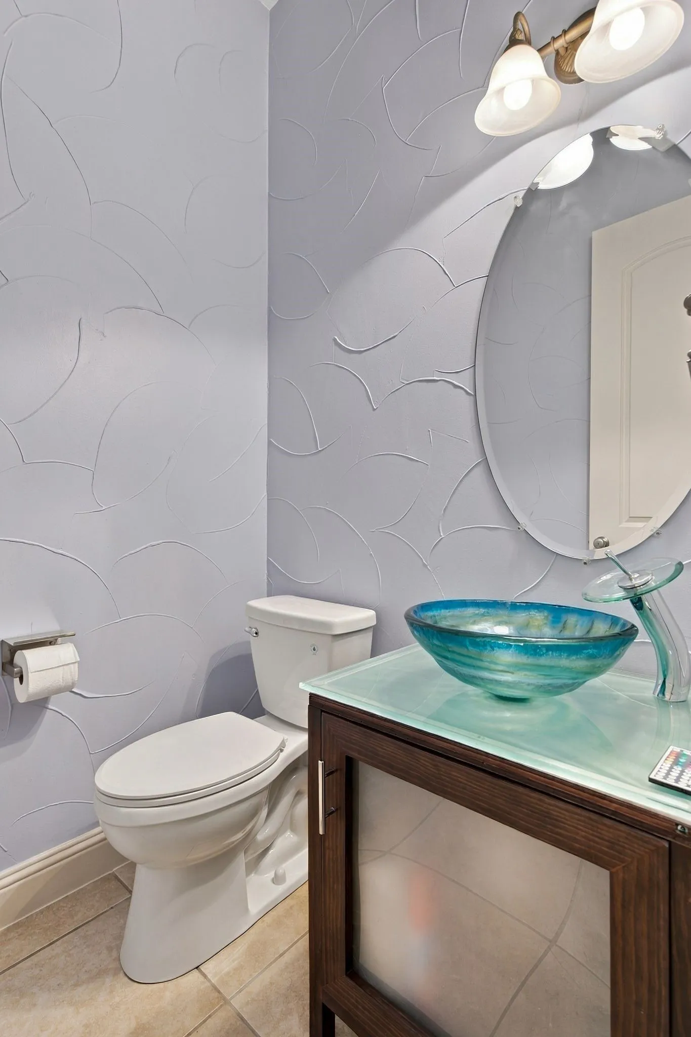 Downstairs Half Bath!