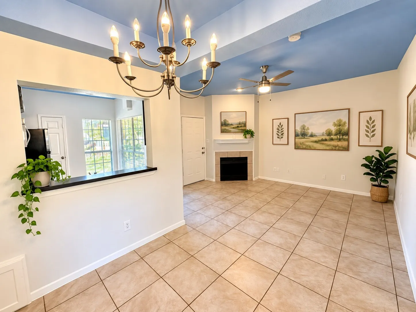 Condominium For Sale in Dallas County , 9601 Forest Lane 512, Dallas, Texas 75243, 1 Bedroom, 1 Bathroom, Garage spaces, 675 Sqft, built in 1983, mls#21407978, Real Estate Agent in Dallas, Homes For Sale in Dallas county, Homes For Sale in Dallas, Realtor in Dallas Texas, Real Estate Brokerage Independent Realty Texas, Luminita Cordes Realtor