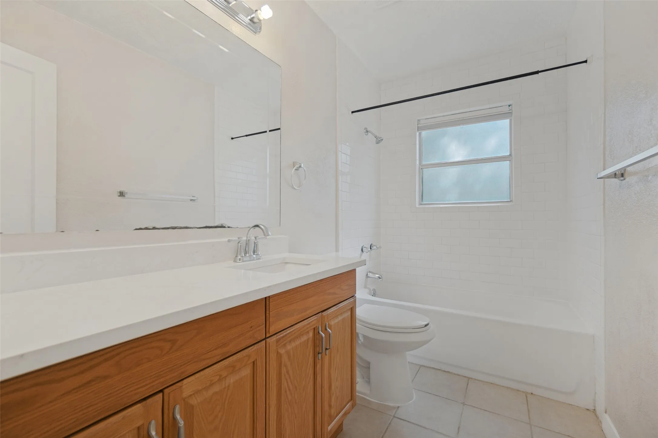 Single Family Residence For Rent in Dallas County , 10618 Sylvia Drive, Dallas, Texas 75228, 2 Bedroom, 1 Bathroom, Garage spaces, 1,077 Sqft, built in 1951, mls#21381931, Real Estate Agent in Dallas, Homes For Rent in Dallas county, Homes For Rent in Dallas, Realtor in Dallas Texas, Real Estate Brokerage Independent Realty Texas, Luminita Cordes Realtor