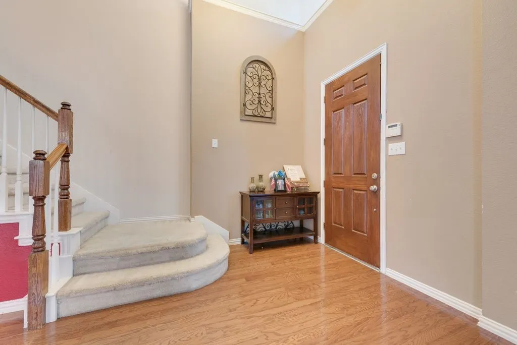 Single Family Residence For Sale in Dallas County , 6011 Crestridge Lane, Sachse, Texas 75048, 4 Bedroom, 4 Bathroom, 2 Garage spaces, 3,228 Sqft, built in 2004, mls#21409113, Real Estate Agent in Sachse, Homes For Sale in Dallas county, Homes For Sale in Sachse, Realtor in Sachse Texas, Real Estate Brokerage Independent Realty Texas, Luminita Cordes Realtor