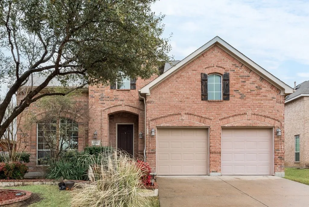 Single Family Residence For Sale