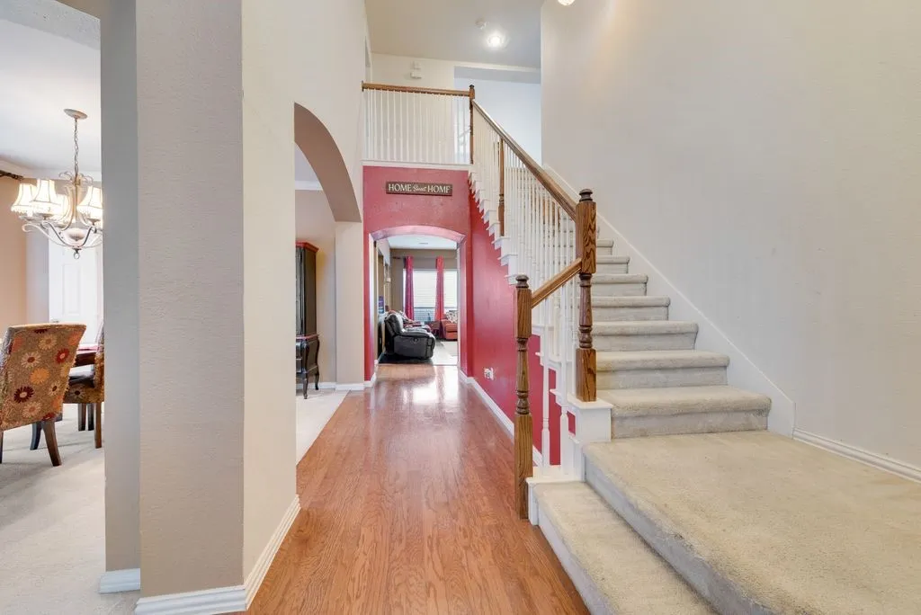 Single Family Residence For Sale in Dallas County , 6011 Crestridge Lane, Sachse, Texas 75048, 4 Bedroom, 4 Bathroom, 2 Garage spaces, 3,228 Sqft, built in 2004, mls#21409113, Real Estate Agent in Sachse, Homes For Sale in Dallas county, Homes For Sale in Sachse, Realtor in Sachse Texas, Real Estate Brokerage Independent Realty Texas, Luminita Cordes Realtor