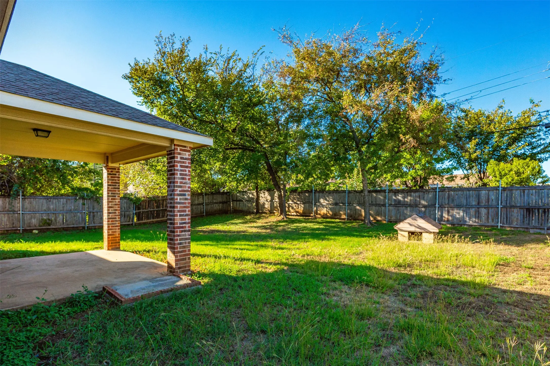 Single Family Residence For Rent in Tarrant County , 4721 Woodview Lane, Forest Hill, Texas 76140, 3 Bedroom, 2 Bathroom, 2 Garage spaces, 1,456 Sqft, built in 2017, mls#21409110, Real Estate Agent in Forest Hill, Homes For Rent in Tarrant county, Homes For Rent in Forest Hill, Realtor in Forest Hill Texas, Real Estate Brokerage Independent Realty Texas, Luminita Cordes Realtor
