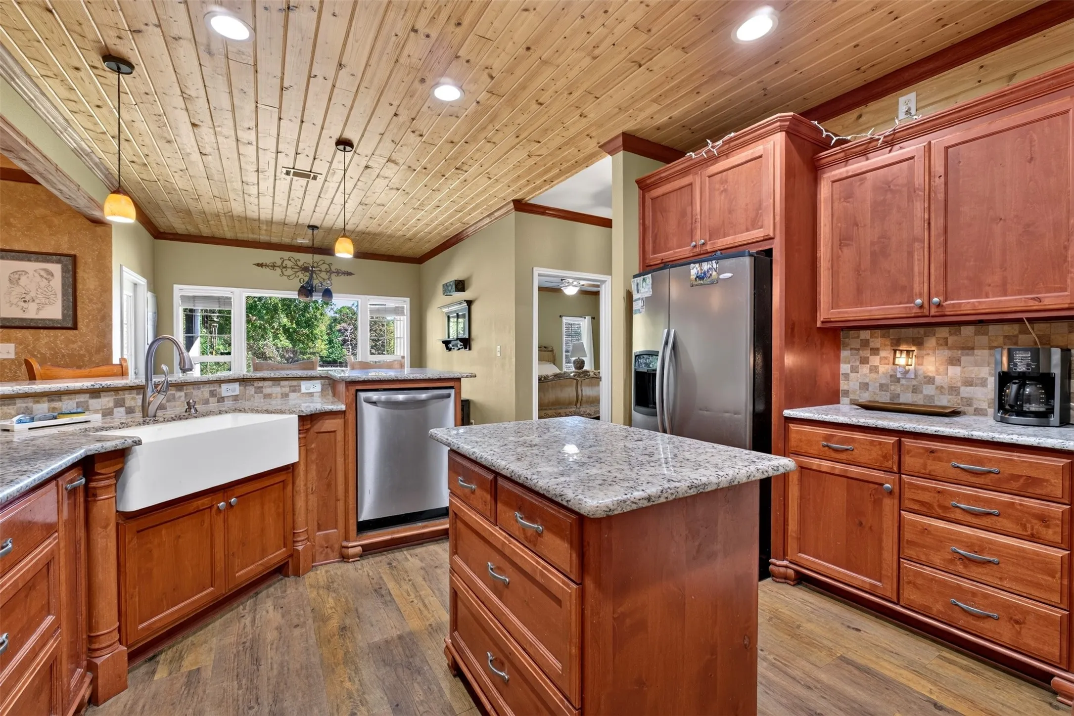 Farm For Sale in Anderson County , 15367 S State Highway 19, Elkhart, Texas 75839, 4 Bedroom, 3 Bathroom, Garage spaces, 2,940 Sqft, built in 2006, mls#21408930, Real Estate Agent in Elkhart, Homes For Sale in Anderson county, Homes For Sale in Elkhart, Realtor in Elkhart Texas, Real Estate Brokerage Independent Realty Texas, Luminita Cordes Realtor