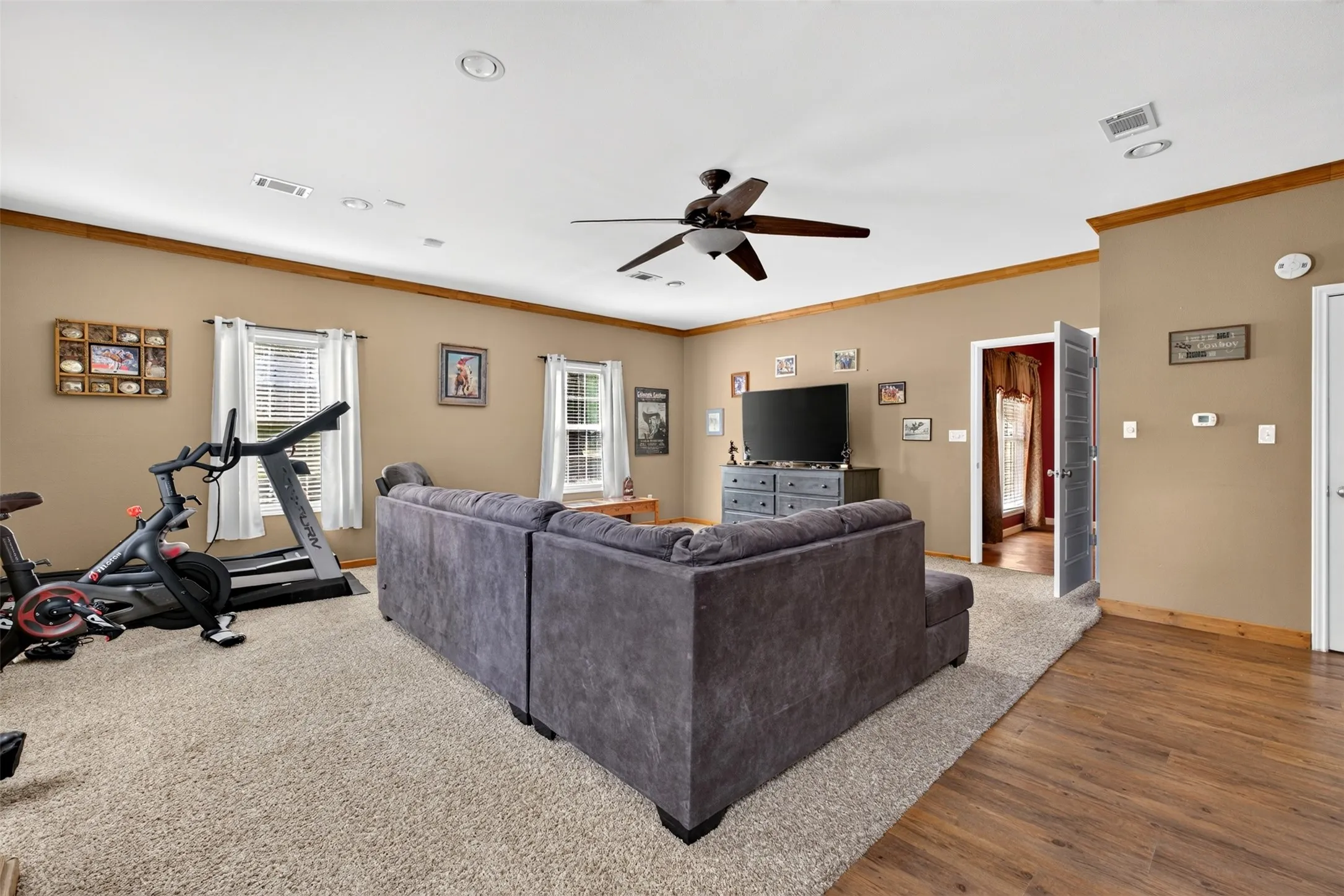 Farm For Sale in Anderson County , 15367 S State Highway 19, Elkhart, Texas 75839, 4 Bedroom, 3 Bathroom, Garage spaces, 2,940 Sqft, built in 2006, mls#21408930, Real Estate Agent in Elkhart, Homes For Sale in Anderson county, Homes For Sale in Elkhart, Realtor in Elkhart Texas, Real Estate Brokerage Independent Realty Texas, Luminita Cordes Realtor
