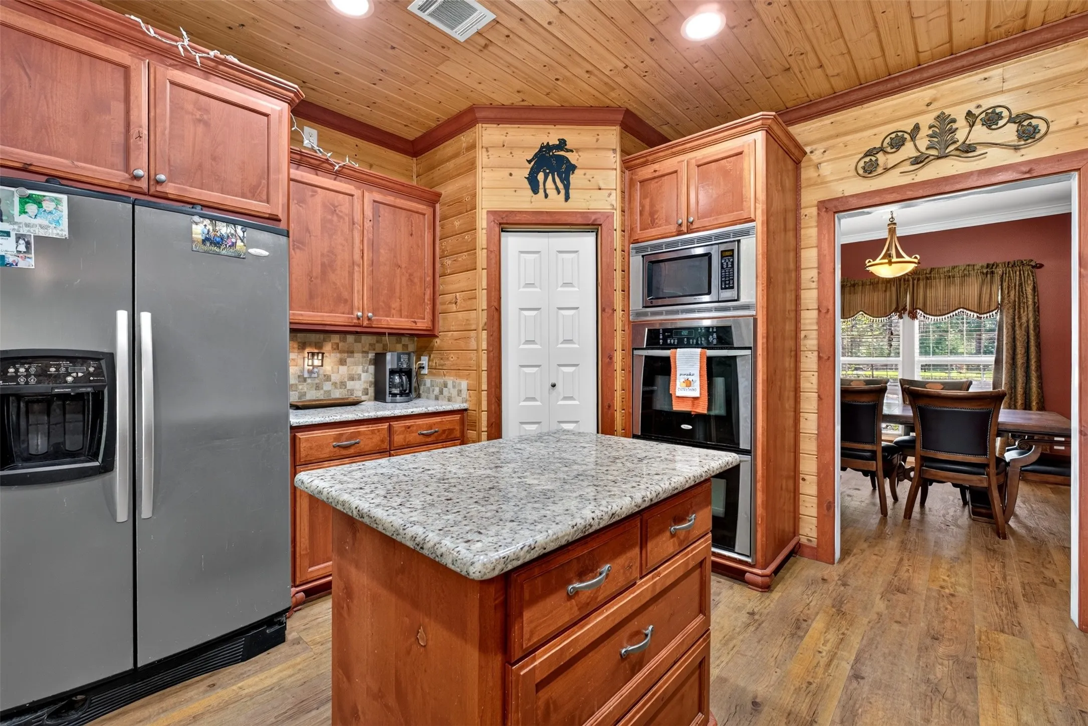 Farm For Sale in Anderson County , 15367 S State Highway 19, Elkhart, Texas 75839, 4 Bedroom, 3 Bathroom, Garage spaces, 2,940 Sqft, built in 2006, mls#21408930, Real Estate Agent in Elkhart, Homes For Sale in Anderson county, Homes For Sale in Elkhart, Realtor in Elkhart Texas, Real Estate Brokerage Independent Realty Texas, Luminita Cordes Realtor