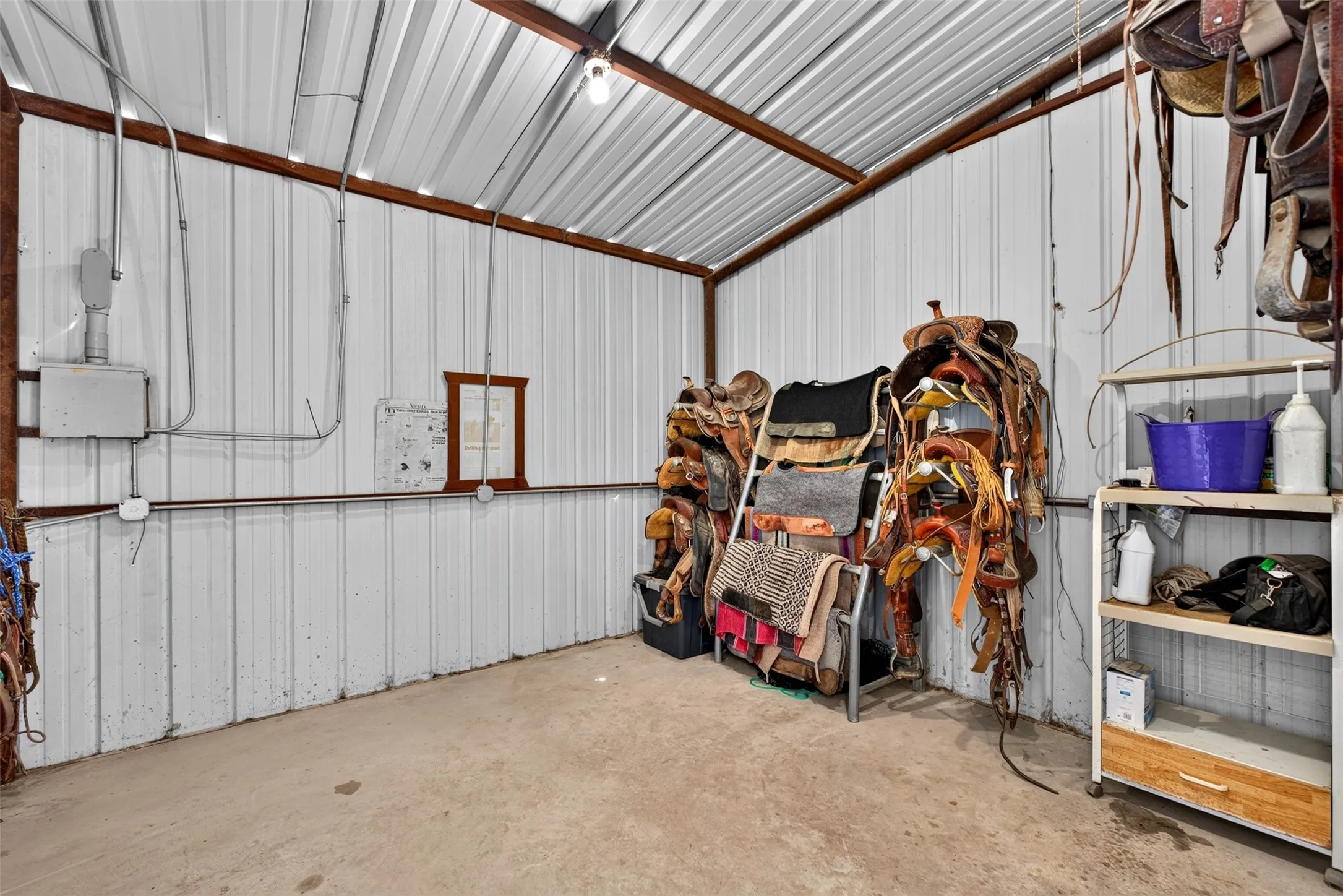 Farm For Sale in Anderson County , 15367 S State Highway 19, Elkhart, Texas 75839, 4 Bedroom, 3 Bathroom, Garage spaces, 2,940 Sqft, built in 2006, mls#21408930, Real Estate Agent in Elkhart, Homes For Sale in Anderson county, Homes For Sale in Elkhart, Realtor in Elkhart Texas, Real Estate Brokerage Independent Realty Texas, Luminita Cordes Realtor