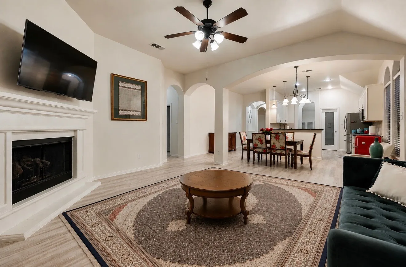 Single Family Residence For Sale in Tarrant County , 1705 Grand Meadows Drive, Keller, Texas 76248, 3 Bedroom, 2 Bathroom, 2 Garage spaces, 2,816 Sqft, built in 2009, mls#21409109, Real Estate Agent in Keller, Homes For Sale in Tarrant county, Homes For Sale in Keller, Realtor in Keller Texas, Real Estate Brokerage Independent Realty Texas, Luminita Cordes Realtor