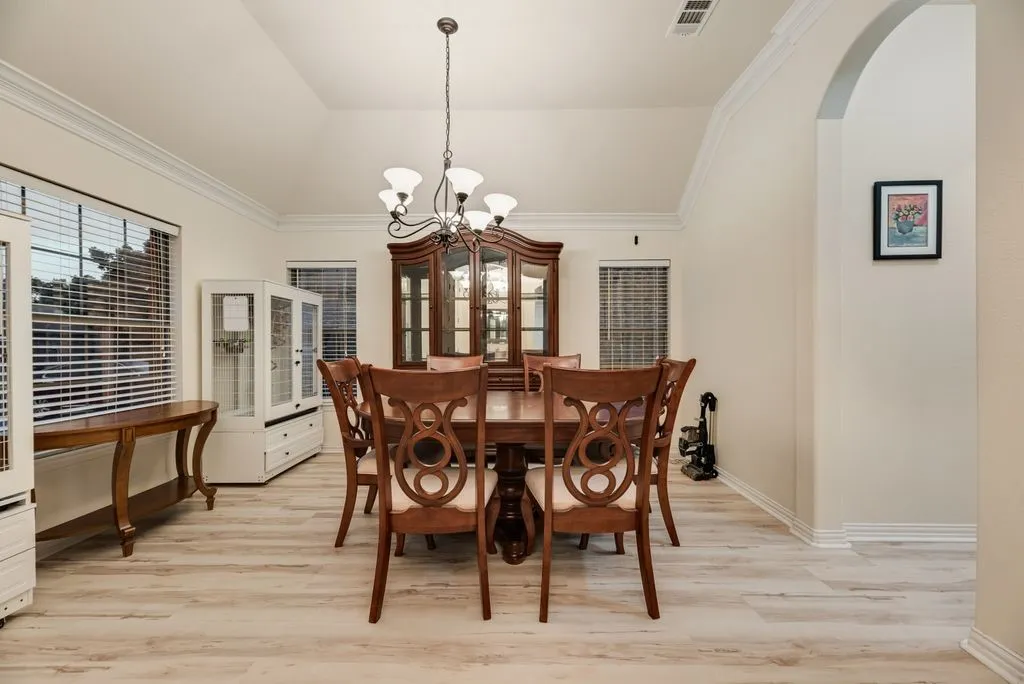 Single Family Residence For Sale in Tarrant County , 1705 Grand Meadows Drive, Keller, Texas 76248, 3 Bedroom, 2 Bathroom, 2 Garage spaces, 2,816 Sqft, built in 2009, mls#21409109, Real Estate Agent in Keller, Homes For Sale in Tarrant county, Homes For Sale in Keller, Realtor in Keller Texas, Real Estate Brokerage Independent Realty Texas, Luminita Cordes Realtor