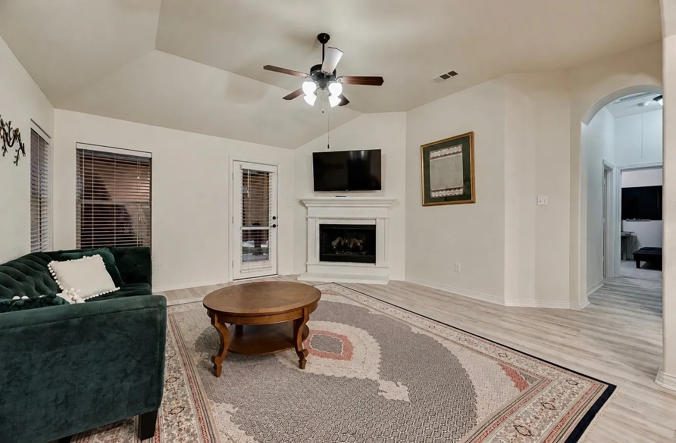 Single Family Residence For Sale in Tarrant County , 1705 Grand Meadows Drive, Keller, Texas 76248, 3 Bedroom, 2 Bathroom, 2 Garage spaces, 2,816 Sqft, built in 2009, mls#21409109, Real Estate Agent in Keller, Homes For Sale in Tarrant county, Homes For Sale in Keller, Realtor in Keller Texas, Real Estate Brokerage Independent Realty Texas, Luminita Cordes Realtor