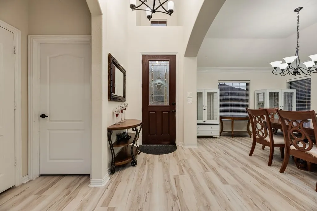 Single Family Residence For Sale in Tarrant County , 1705 Grand Meadows Drive, Keller, Texas 76248, 3 Bedroom, 2 Bathroom, 2 Garage spaces, 2,816 Sqft, built in 2009, mls#21409109, Real Estate Agent in Keller, Homes For Sale in Tarrant county, Homes For Sale in Keller, Realtor in Keller Texas, Real Estate Brokerage Independent Realty Texas, Luminita Cordes Realtor