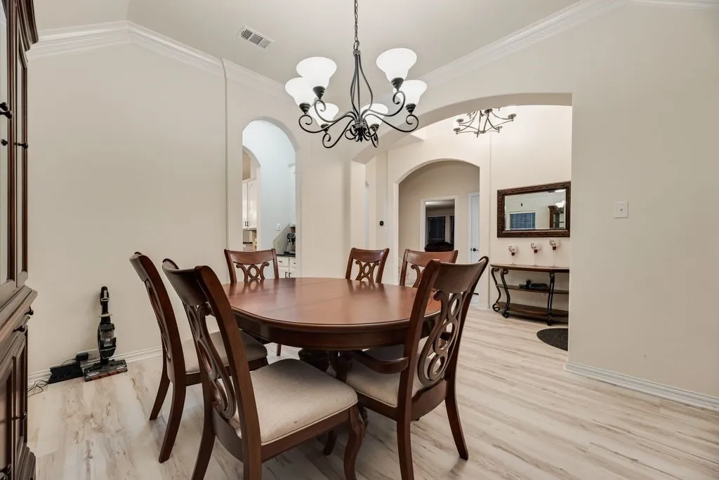 Single Family Residence For Sale in Tarrant County , 1705 Grand Meadows Drive, Keller, Texas 76248, 3 Bedroom, 2 Bathroom, 2 Garage spaces, 2,816 Sqft, built in 2009, mls#21409109, Real Estate Agent in Keller, Homes For Sale in Tarrant county, Homes For Sale in Keller, Realtor in Keller Texas, Real Estate Brokerage Independent Realty Texas, Luminita Cordes Realtor
