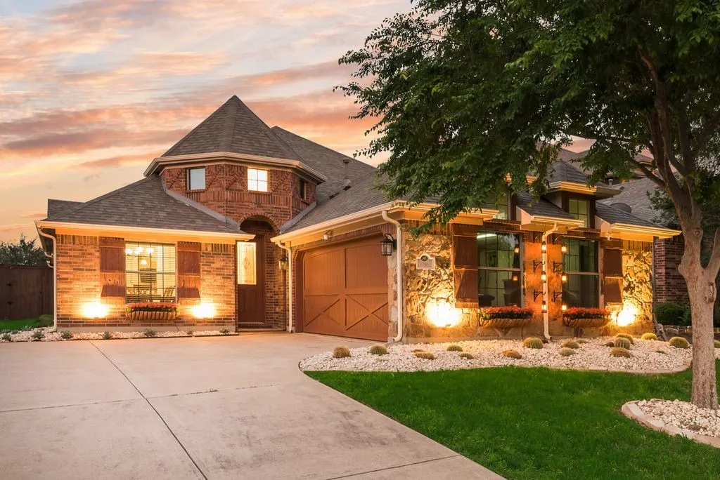 Single Family Residence For Sale in Tarrant County , 1705 Grand Meadows Drive, Keller, Texas 76248, 3 Bedroom, 2 Bathroom, 2 Garage spaces, 2,816 Sqft, built in 2009, mls#21409109, Real Estate Agent in Keller, Homes For Sale in Tarrant county, Homes For Sale in Keller, Realtor in Keller Texas, Real Estate Brokerage Independent Realty Texas, Luminita Cordes Realtor