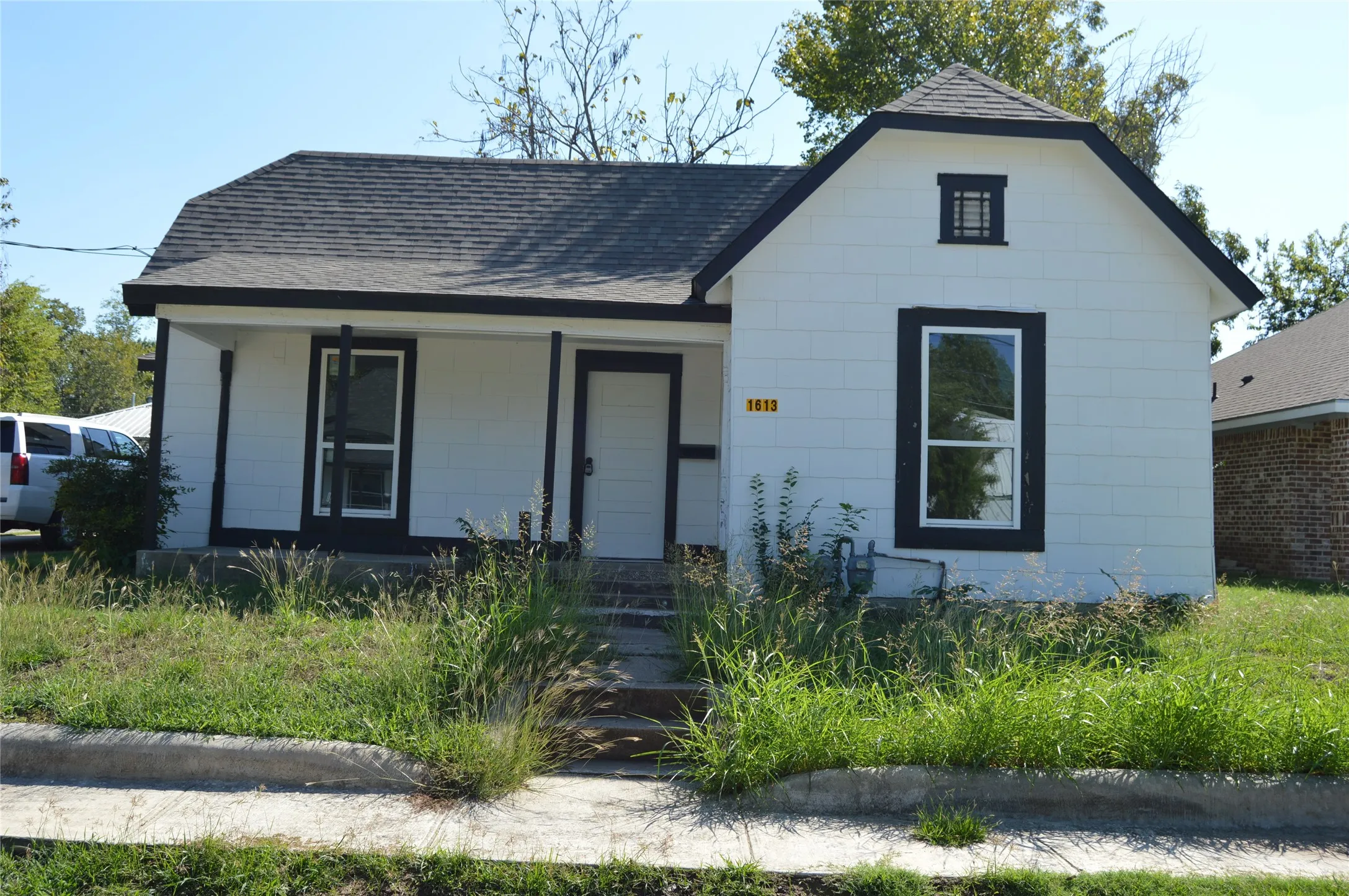 Single Family Residence For Rent