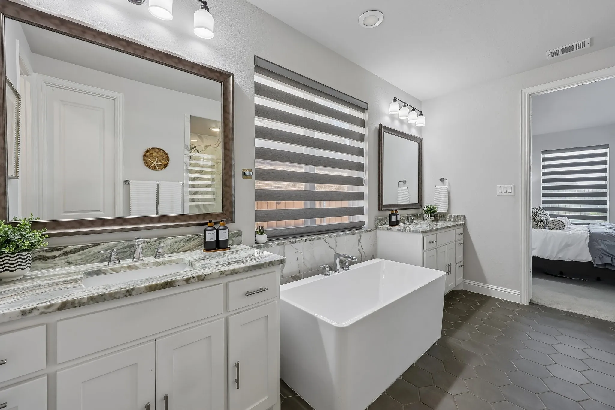 Single Family Residence For Rent in Collin County , 2351 Glen Heather Lane, Prosper, Texas 75078, 5 Bedroom, 5 Bathroom, 2 Garage spaces, 3,918 Sqft, built in 2022, mls#21409127, Real Estate Agent in Prosper, Homes For Rent in Collin county, Homes For Rent in Prosper, Realtor in Prosper Texas, Real Estate Brokerage Independent Realty Texas, Luminita Cordes Realtor