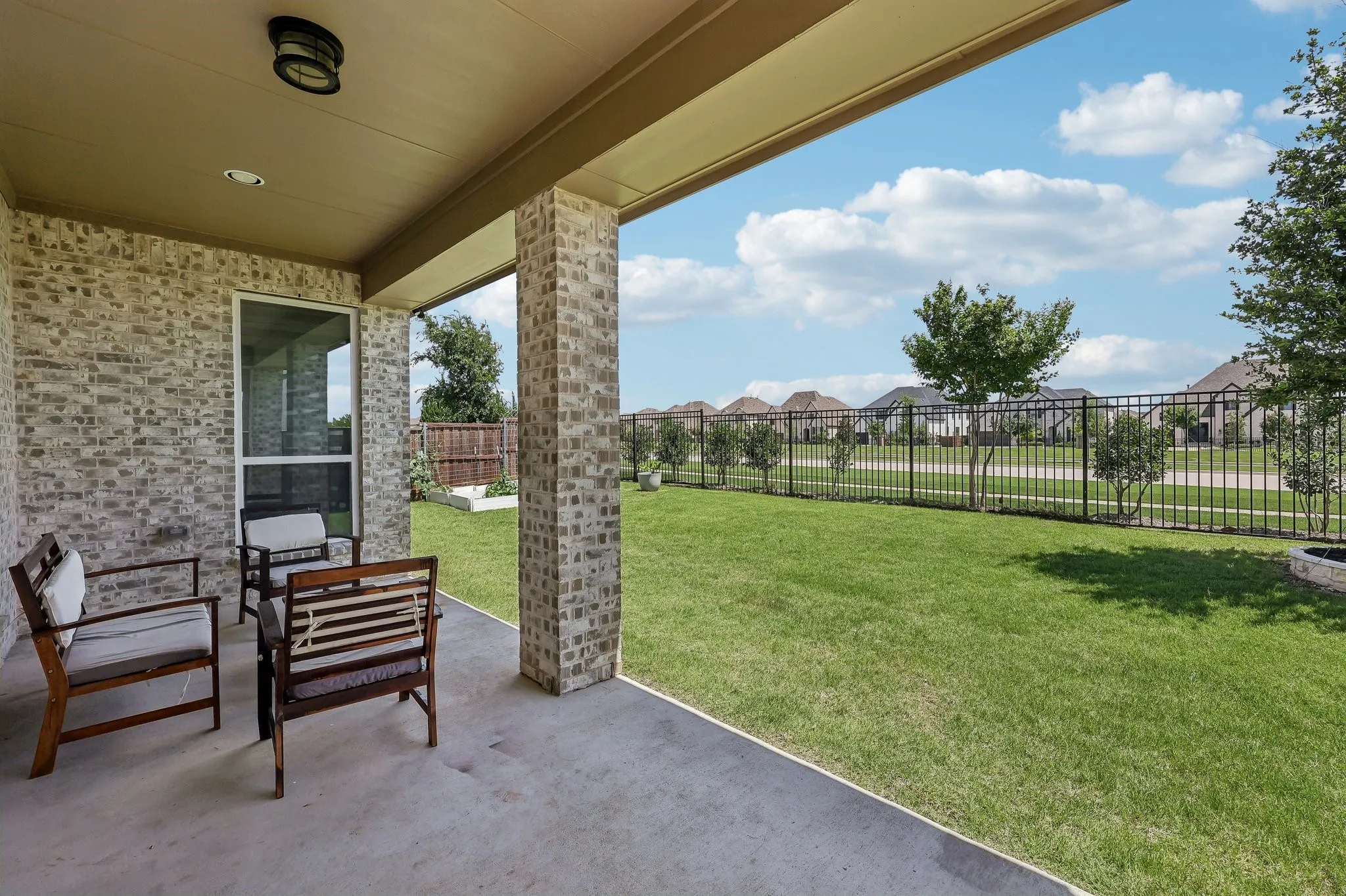 Single Family Residence For Rent in Collin County , 2351 Glen Heather Lane, Prosper, Texas 75078, 5 Bedroom, 5 Bathroom, 2 Garage spaces, 3,918 Sqft, built in 2022, mls#21409127, Real Estate Agent in Prosper, Homes For Rent in Collin county, Homes For Rent in Prosper, Realtor in Prosper Texas, Real Estate Brokerage Independent Realty Texas, Luminita Cordes Realtor