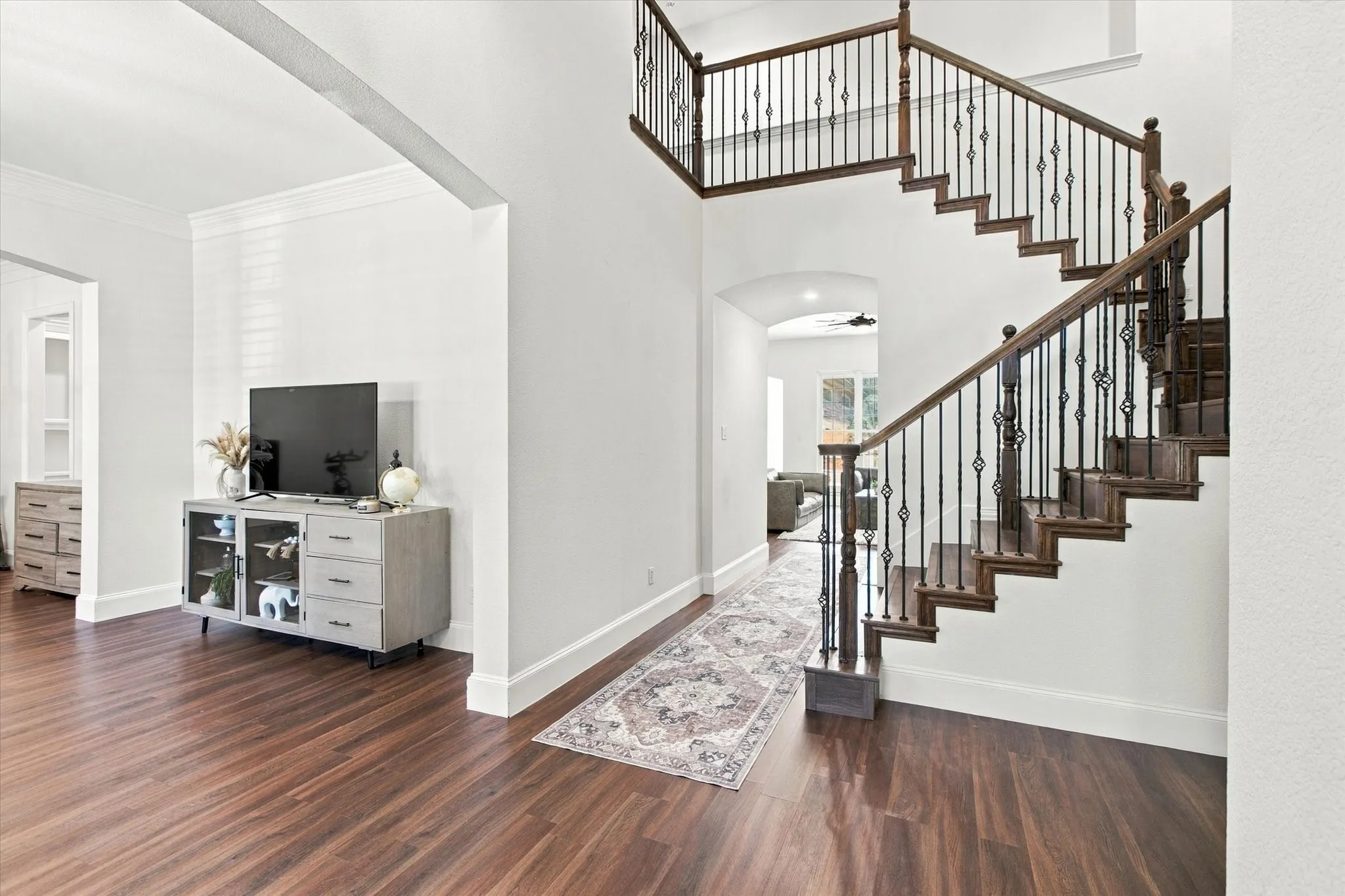 Single Family Residence For Sale in Denton County , 1519 San Andres Drive, Frisco, Texas 75033, 5 Bedroom, 6 Bathroom, 2 Garage spaces, 4,378 Sqft, built in 2003, mls#21408434, Real Estate Agent in Frisco, Homes For Sale in Denton county, Homes For Sale in Frisco, Realtor in Frisco Texas, Real Estate Brokerage Independent Realty Texas, Luminita Cordes Realtor