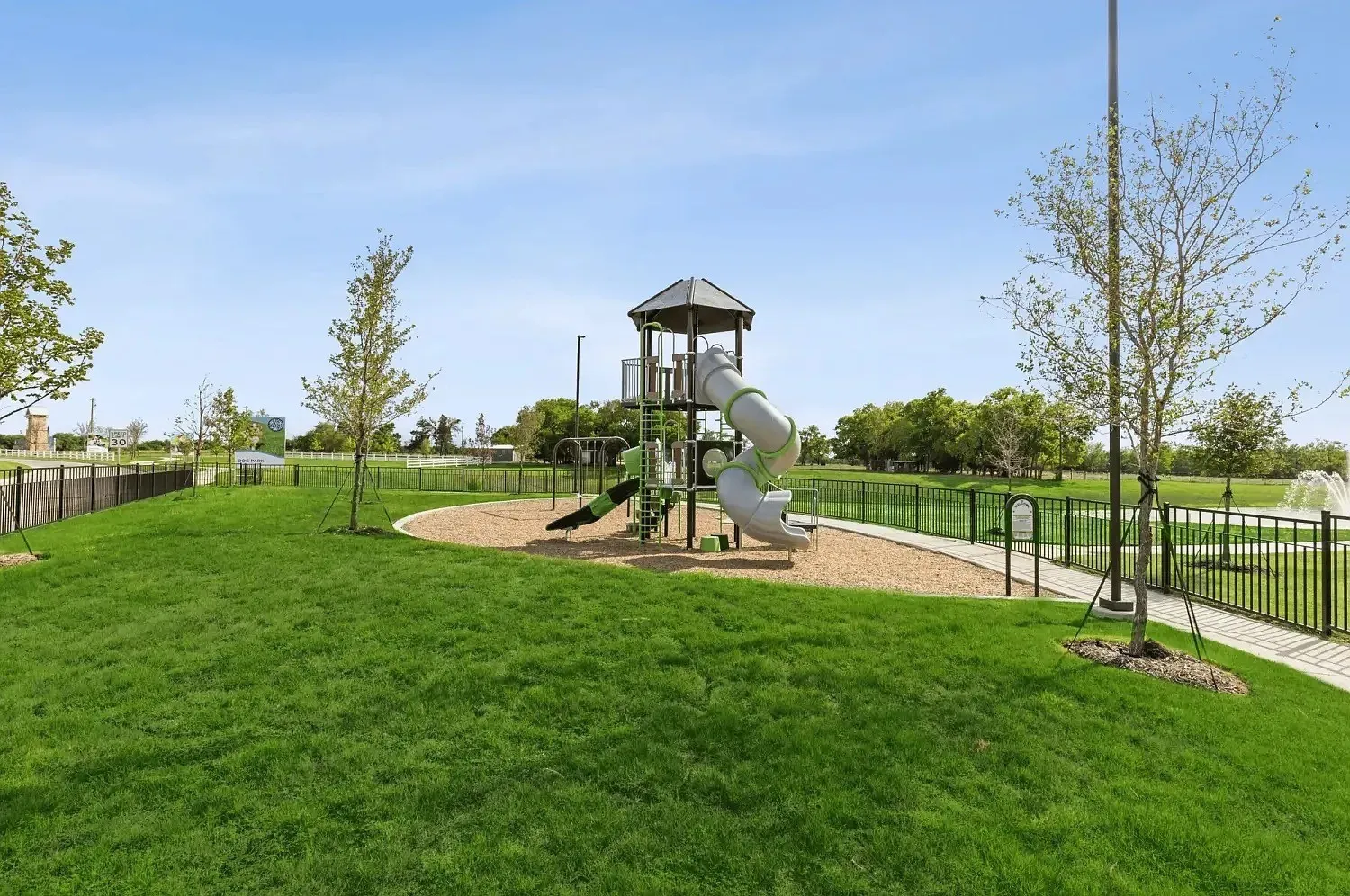 Single Family Residence For Rent in Collin County , 3108 Beau Daniel Drive, Royse City, Texas 75189, 5 Bedroom, 3 Bathroom, 2 Garage spaces, 2,126 Sqft, built in 2023, mls#21409135, Real Estate Agent in Royse City, Homes For Rent in Collin county, Homes For Rent in Royse City, Realtor in Royse City Texas, Real Estate Brokerage Independent Realty Texas, Luminita Cordes Realtor