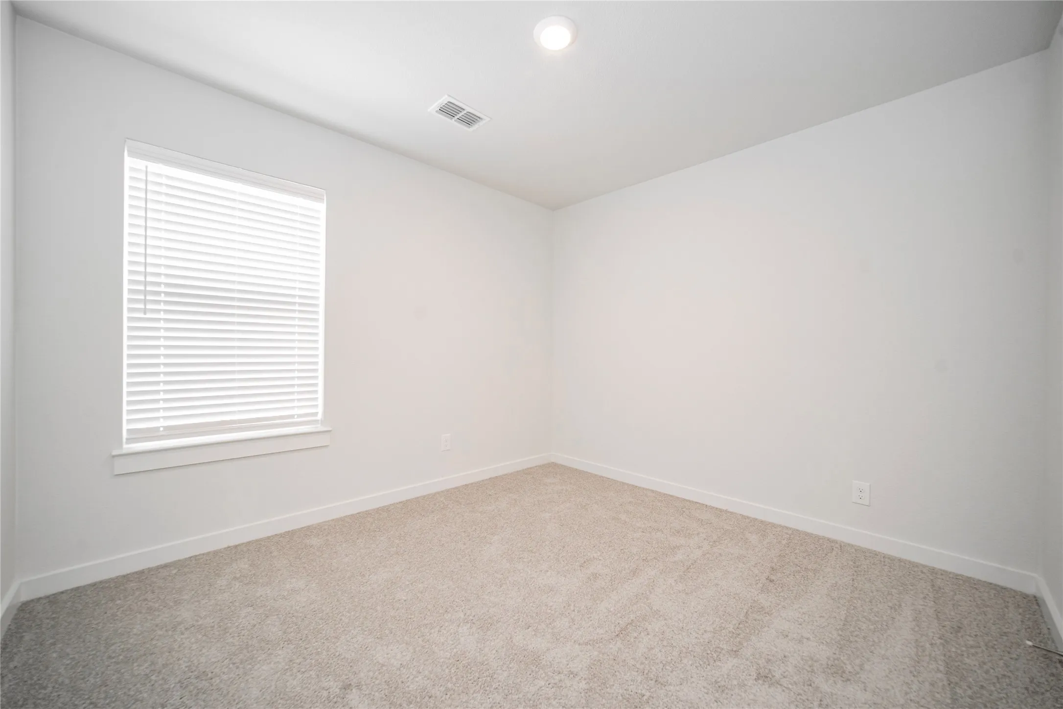 Single Family Residence For Rent in Collin County , 3108 Beau Daniel Drive, Royse City, Texas 75189, 5 Bedroom, 3 Bathroom, 2 Garage spaces, 2,126 Sqft, built in 2023, mls#21409135, Real Estate Agent in Royse City, Homes For Rent in Collin county, Homes For Rent in Royse City, Realtor in Royse City Texas, Real Estate Brokerage Independent Realty Texas, Luminita Cordes Realtor