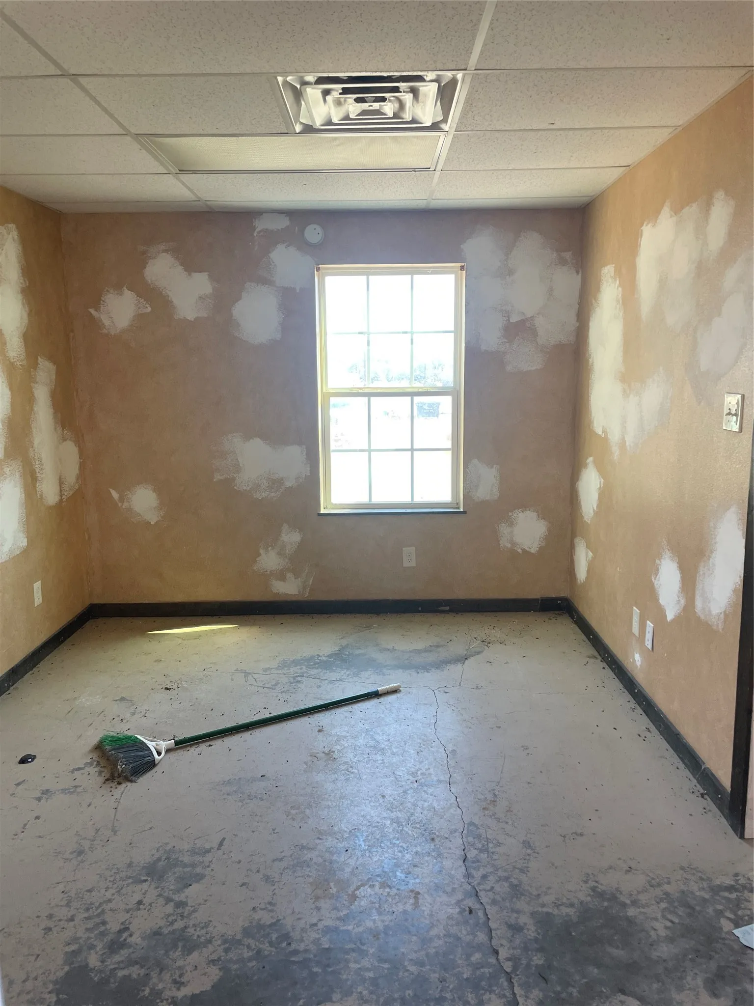 Business For Sale in Parker County , 9990 Mineral Wells Highway, Weatherford, Texas 76088, 0, 0, Garage spaces, 0 Sqft, built in 2014, mls#21409138, Real Estate Agent in Weatherford, Homes For Sale in Parker county, Homes For Sale in Weatherford, Realtor in Weatherford Texas, Real Estate Brokerage Independent Realty Texas, Luminita Cordes Realtor