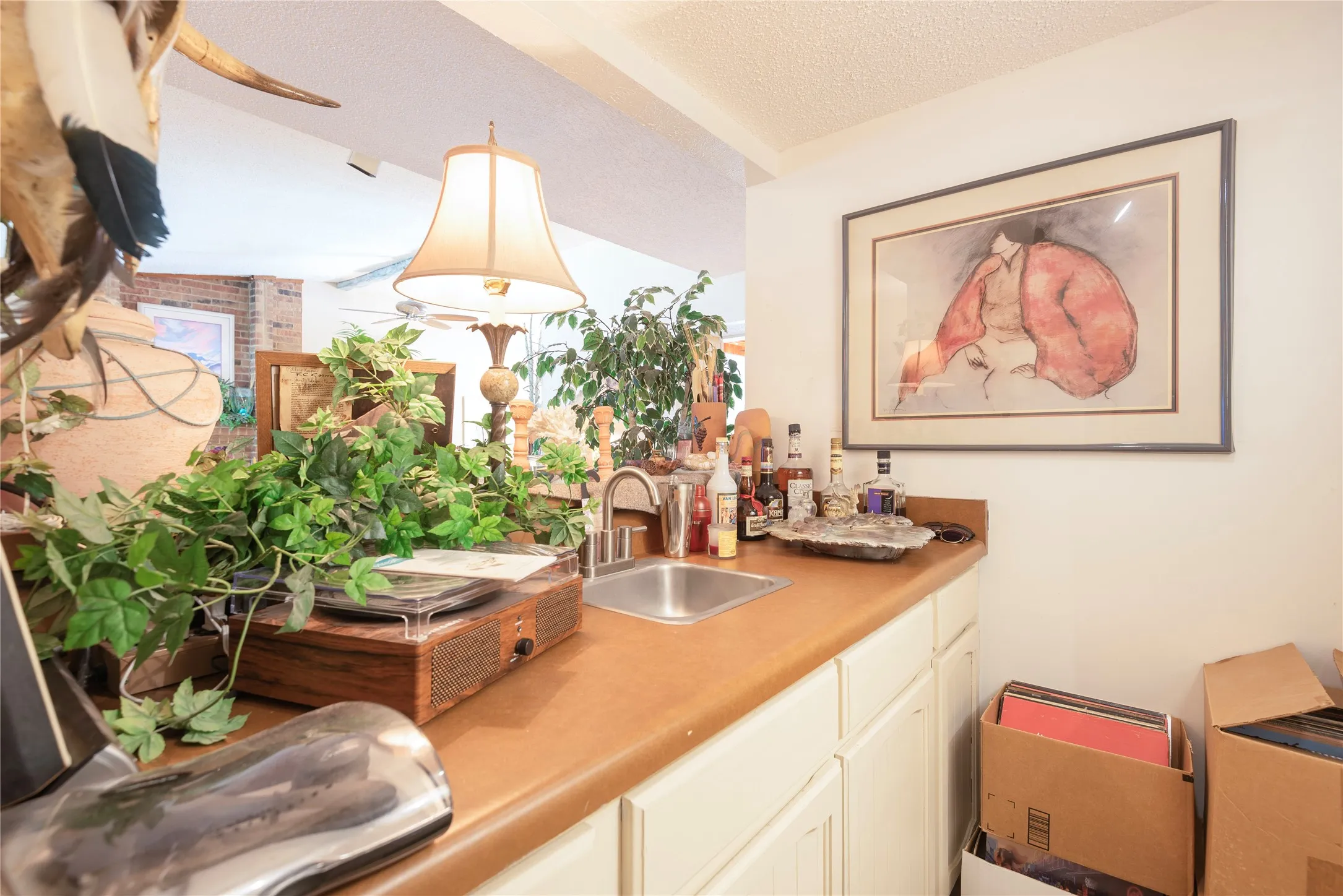 Single Family Residence For Sale in Dallas County , 1909 Linda Lane, Richardson, Texas 75081, 3 Bedroom, 2 Bathroom, 2 Garage spaces, 1,820 Sqft, built in 1977, mls#21409141, Real Estate Agent in Richardson, Homes For Sale in Dallas county, Homes For Sale in Richardson, Realtor in Richardson Texas, Real Estate Brokerage Independent Realty Texas, Luminita Cordes Realtor