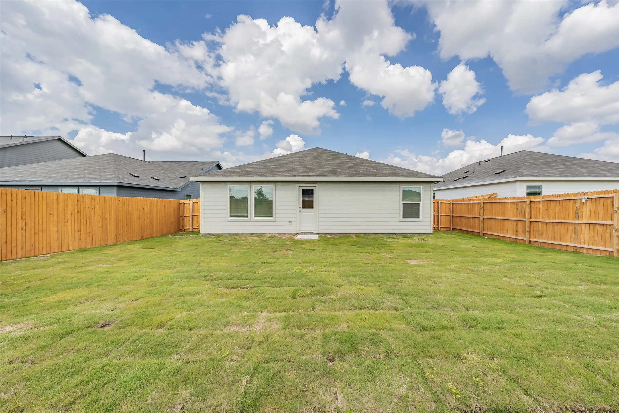 Single Family Residence For Rent in Tarrant County , 3013 Tooley Drive, Fort Worth, Texas 76179, 4 Bedroom, 2 Bathroom, 2 Garage spaces, 1,667 Sqft, built in 2026, mls#21408311, Real Estate Agent in Fort Worth, Homes For Rent in Tarrant county, Homes For Rent in Fort Worth, Realtor in Fort Worth Texas, Real Estate Brokerage Independent Realty Texas, Luminita Cordes Realtor