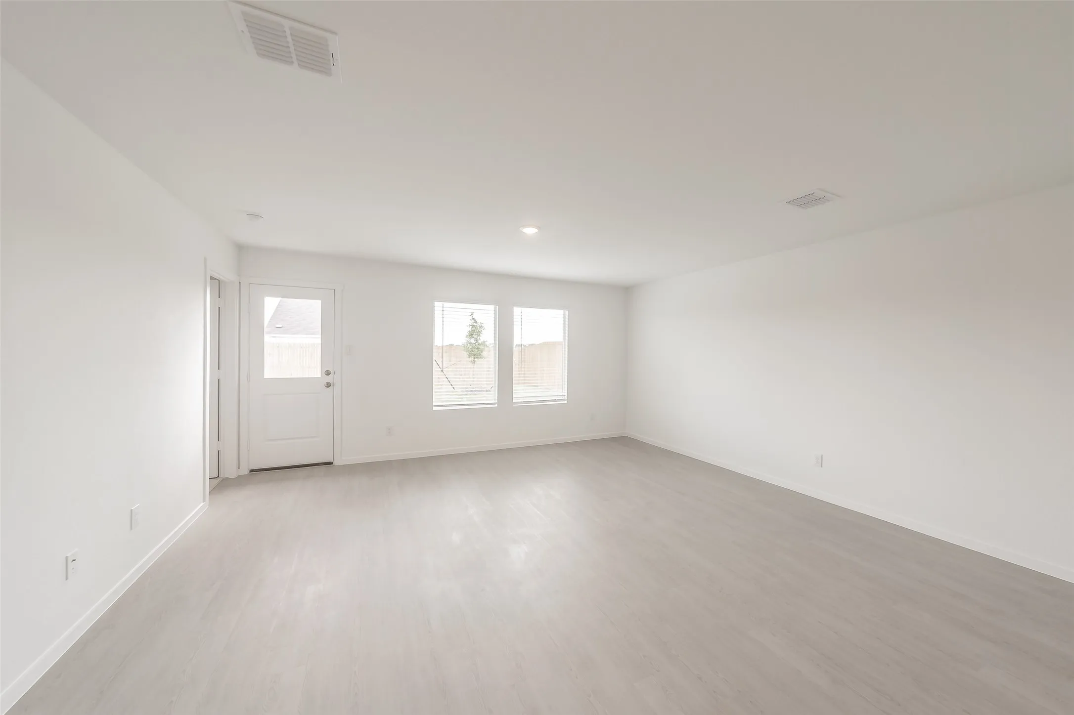 Single Family Residence For Rent in Tarrant County , 3013 Tooley Drive, Fort Worth, Texas 76179, 4 Bedroom, 2 Bathroom, 2 Garage spaces, 1,667 Sqft, built in 2026, mls#21408311, Real Estate Agent in Fort Worth, Homes For Rent in Tarrant county, Homes For Rent in Fort Worth, Realtor in Fort Worth Texas, Real Estate Brokerage Independent Realty Texas, Luminita Cordes Realtor