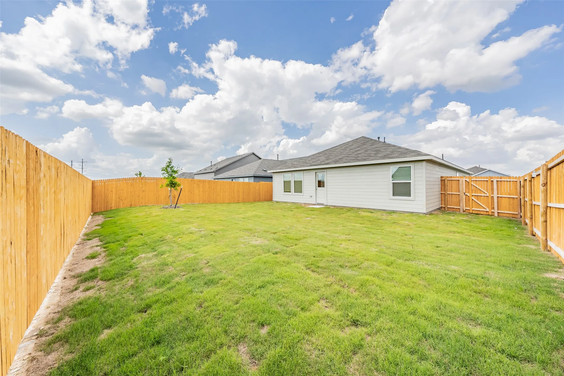 Single Family Residence For Rent in Tarrant County , 3013 Tooley Drive, Fort Worth, Texas 76179, 4 Bedroom, 2 Bathroom, 2 Garage spaces, 1,667 Sqft, built in 2026, mls#21408311, Real Estate Agent in Fort Worth, Homes For Rent in Tarrant county, Homes For Rent in Fort Worth, Realtor in Fort Worth Texas, Real Estate Brokerage Independent Realty Texas, Luminita Cordes Realtor