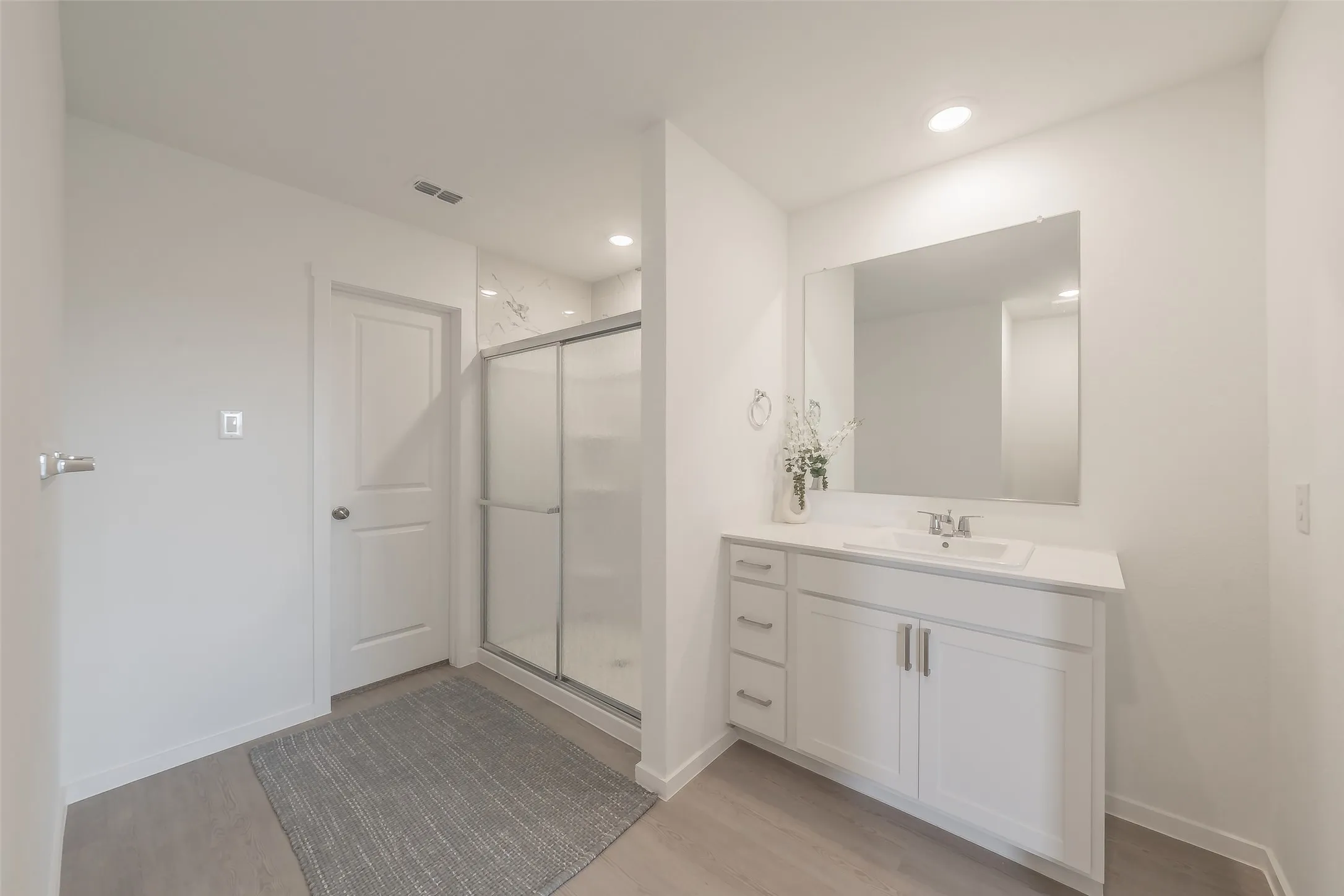 Single Family Residence For Rent in Tarrant County , 3013 Tooley Drive, Fort Worth, Texas 76179, 4 Bedroom, 2 Bathroom, 2 Garage spaces, 1,667 Sqft, built in 2026, mls#21408311, Real Estate Agent in Fort Worth, Homes For Rent in Tarrant county, Homes For Rent in Fort Worth, Realtor in Fort Worth Texas, Real Estate Brokerage Independent Realty Texas, Luminita Cordes Realtor