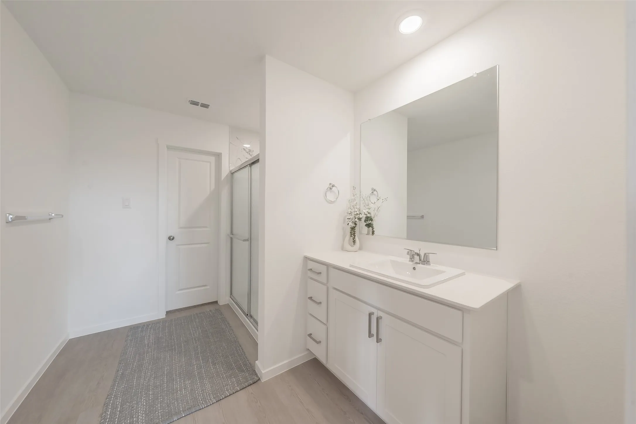 Single Family Residence For Rent in Tarrant County , 3013 Tooley Drive, Fort Worth, Texas 76179, 4 Bedroom, 2 Bathroom, 2 Garage spaces, 1,667 Sqft, built in 2026, mls#21408311, Real Estate Agent in Fort Worth, Homes For Rent in Tarrant county, Homes For Rent in Fort Worth, Realtor in Fort Worth Texas, Real Estate Brokerage Independent Realty Texas, Luminita Cordes Realtor