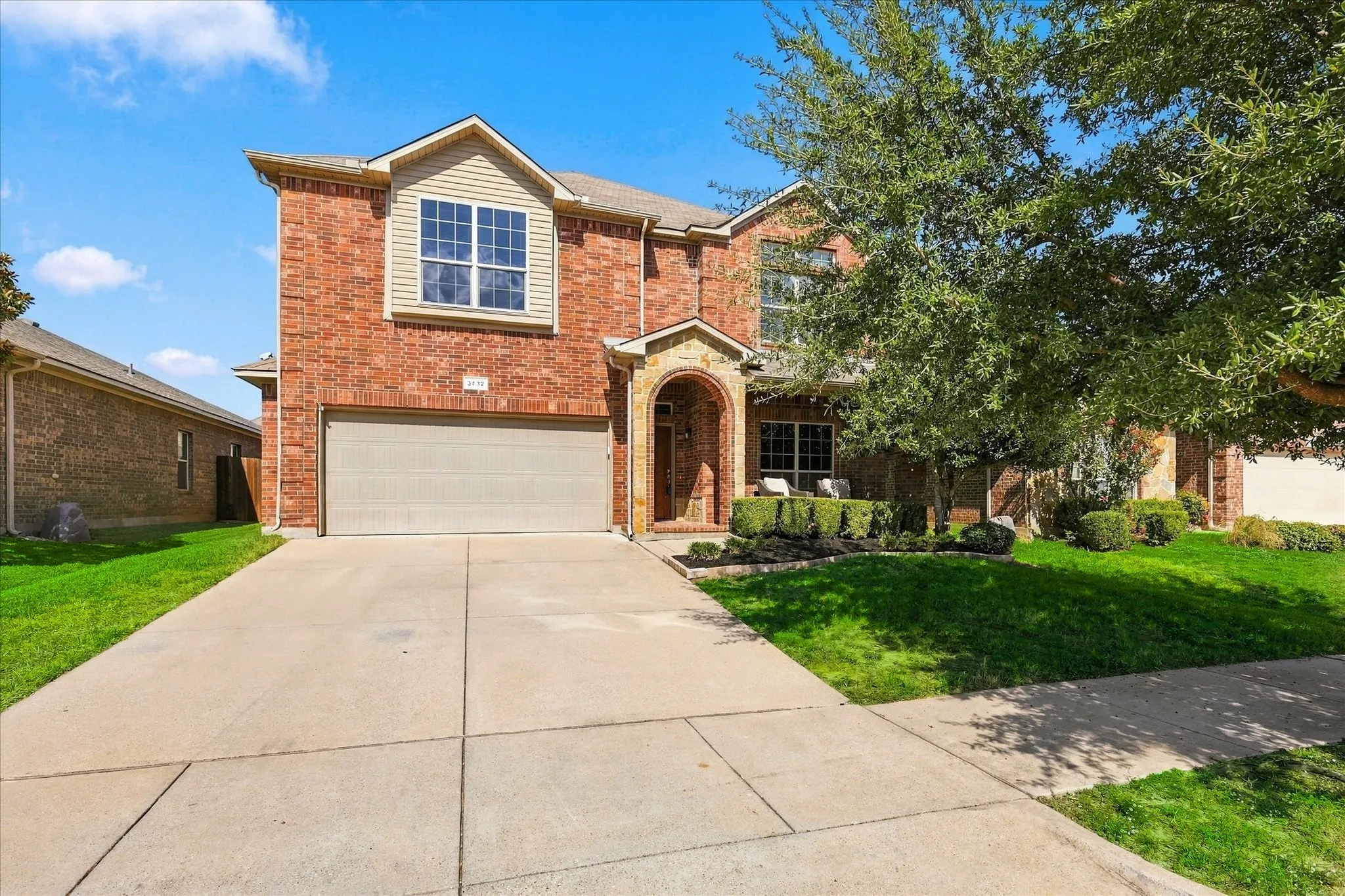 Single Family Residence For Sale in Denton County , 3132 Buckthorn Lane, Denton, Texas 76226, 4 Bedroom, 3 Bathroom, 2 Garage spaces, 3,003 Sqft, built in 2013, mls#21409143, Real Estate Agent in Denton, Homes For Sale in Denton county, Homes For Sale in Denton, Realtor in Denton Texas, Real Estate Brokerage Independent Realty Texas, Luminita Cordes Realtor