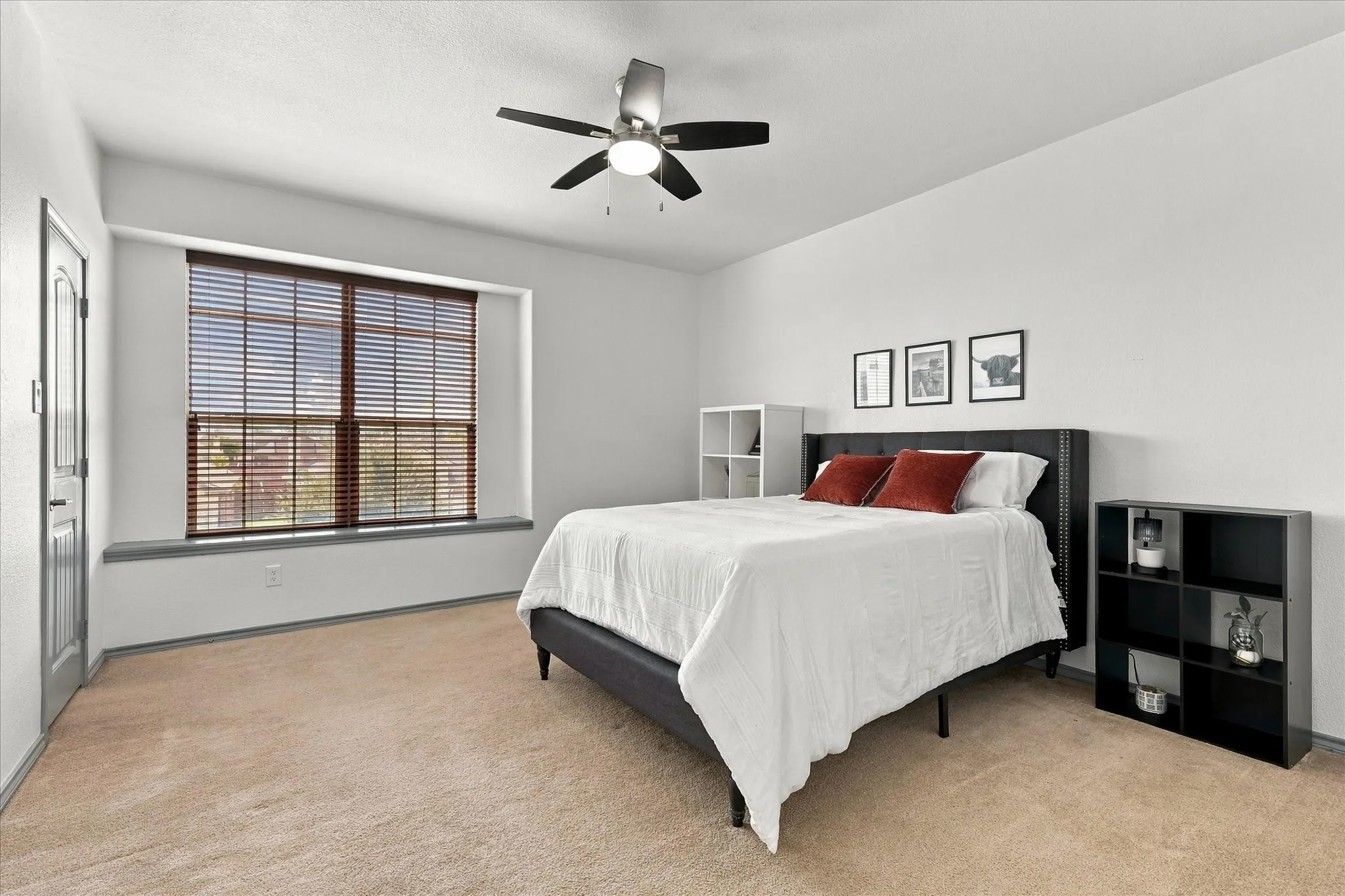 Single Family Residence For Sale in Denton County , 3132 Buckthorn Lane, Denton, Texas 76226, 4 Bedroom, 3 Bathroom, 2 Garage spaces, 3,003 Sqft, built in 2013, mls#21409143, Real Estate Agent in Denton, Homes For Sale in Denton county, Homes For Sale in Denton, Realtor in Denton Texas, Real Estate Brokerage Independent Realty Texas, Luminita Cordes Realtor