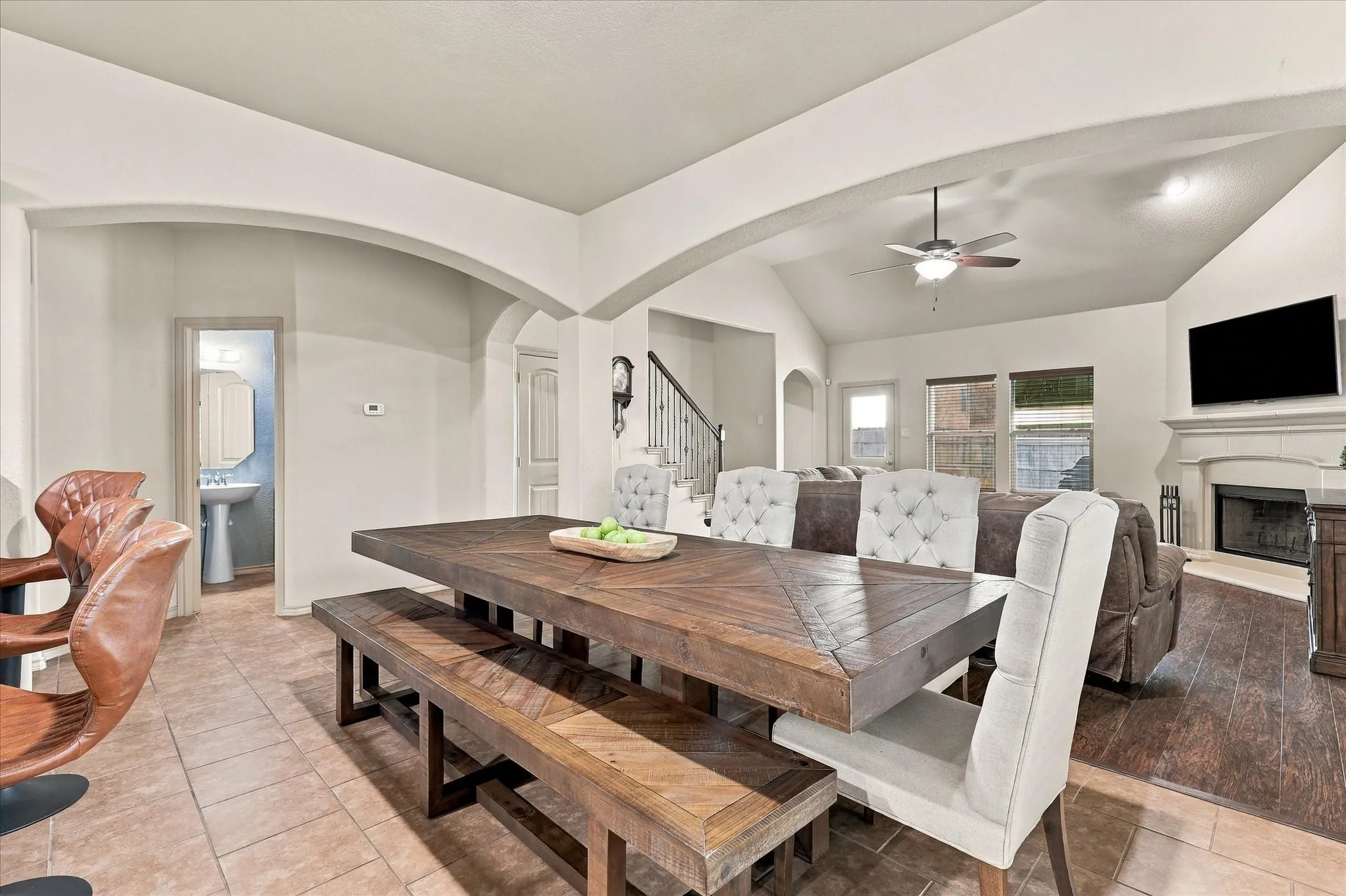 Single Family Residence For Sale in Denton County , 3132 Buckthorn Lane, Denton, Texas 76226, 4 Bedroom, 3 Bathroom, 2 Garage spaces, 3,003 Sqft, built in 2013, mls#21409143, Real Estate Agent in Denton, Homes For Sale in Denton county, Homes For Sale in Denton, Realtor in Denton Texas, Real Estate Brokerage Independent Realty Texas, Luminita Cordes Realtor