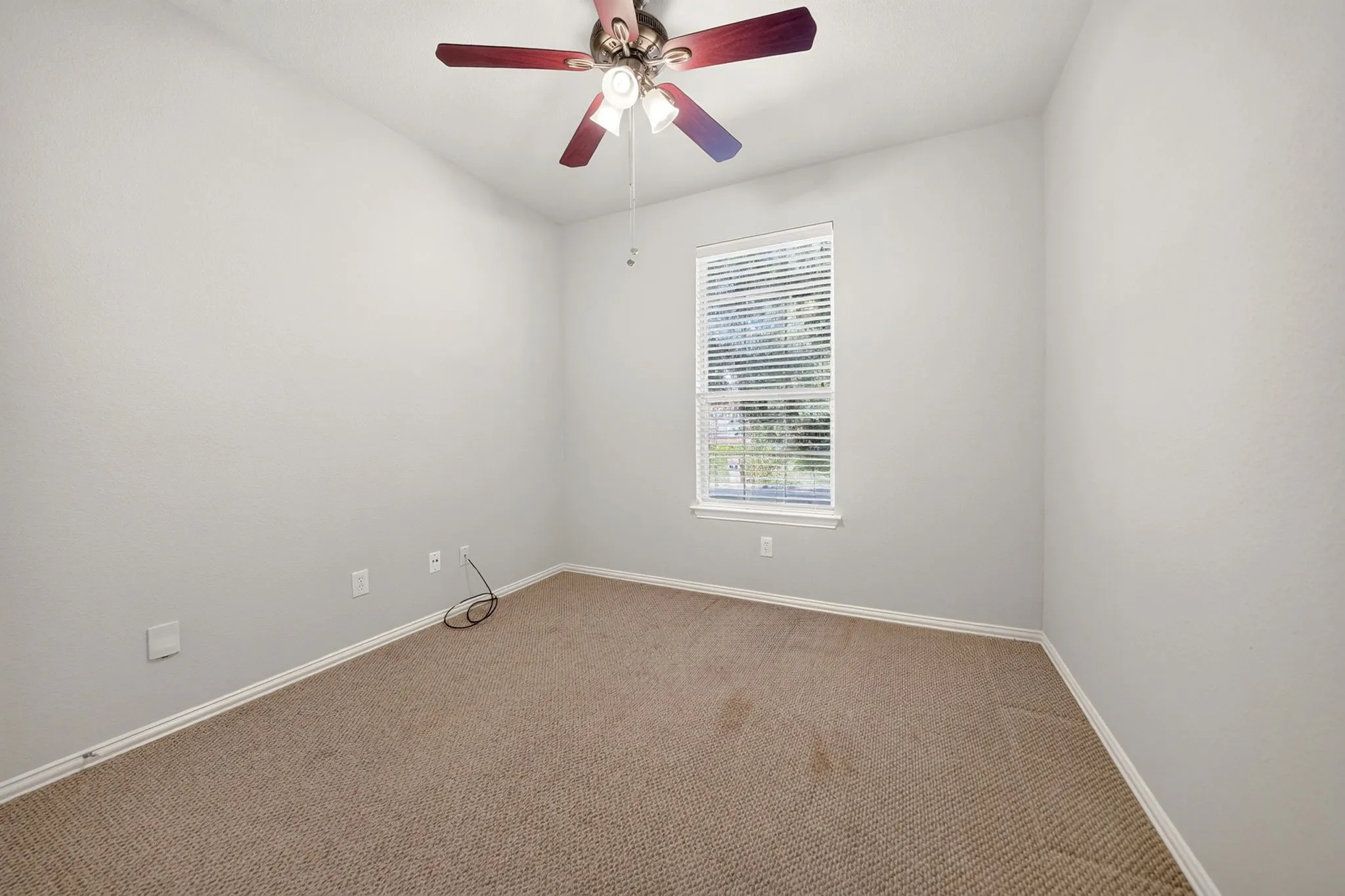 Single Family Residence For Sale in Rockwall County , 2923 Tangleglen Drive, Rockwall, Texas 75032, 4 Bedroom, 2 Bathroom, 2 Garage spaces, 1,991 Sqft, built in 2004, mls#21409130, Real Estate Agent in Rockwall, Homes For Sale in Rockwall county, Homes For Sale in Rockwall, Realtor in Rockwall Texas, Real Estate Brokerage Independent Realty Texas, Luminita Cordes Realtor