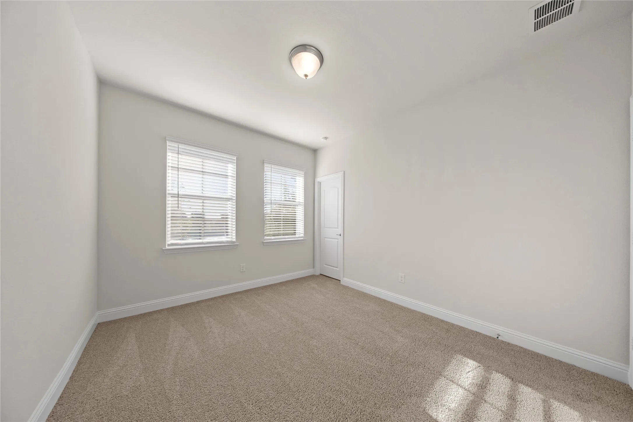 Condominium For Rent in Dallas County , 7849 Sunset Boulevard, Rowlett, Texas 75088, 3 Bedroom, 3 Bathroom, 2 Garage spaces, 2,174 Sqft, built in 2023, mls#21408993, Real Estate Agent in Rowlett, Homes For Rent in Dallas county, Homes For Rent in Rowlett, Realtor in Rowlett Texas, Real Estate Brokerage Independent Realty Texas, Luminita Cordes Realtor