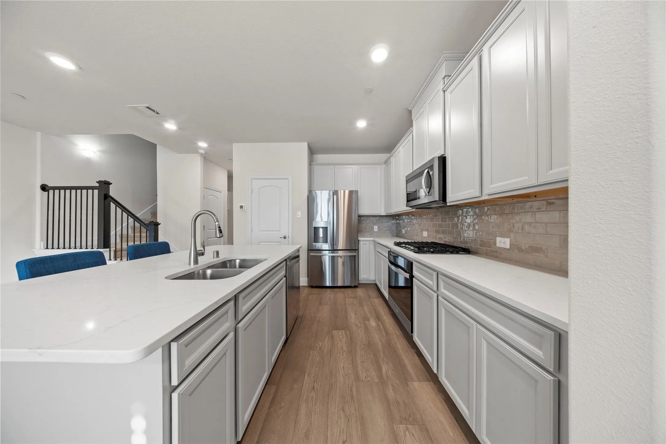 Condominium For Rent in Dallas County , 7849 Sunset Boulevard, Rowlett, Texas 75088, 3 Bedroom, 3 Bathroom, 2 Garage spaces, 2,174 Sqft, built in 2023, mls#21408993, Real Estate Agent in Rowlett, Homes For Rent in Dallas county, Homes For Rent in Rowlett, Realtor in Rowlett Texas, Real Estate Brokerage Independent Realty Texas, Luminita Cordes Realtor